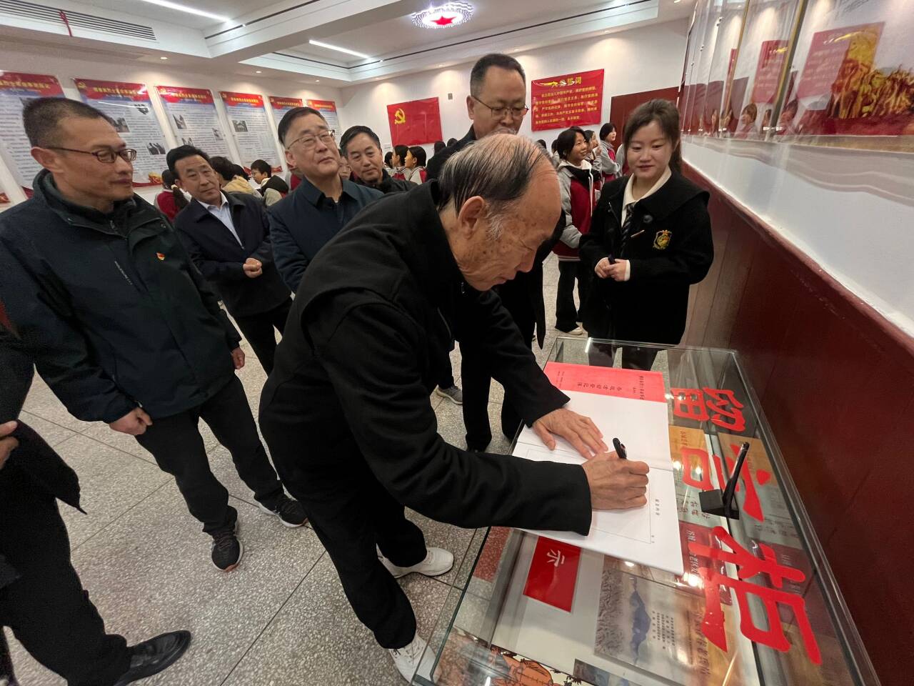 谷城县盛康镇：“付春泉烈士事迹展览馆”揭牌，红色思政课走进盛康二中