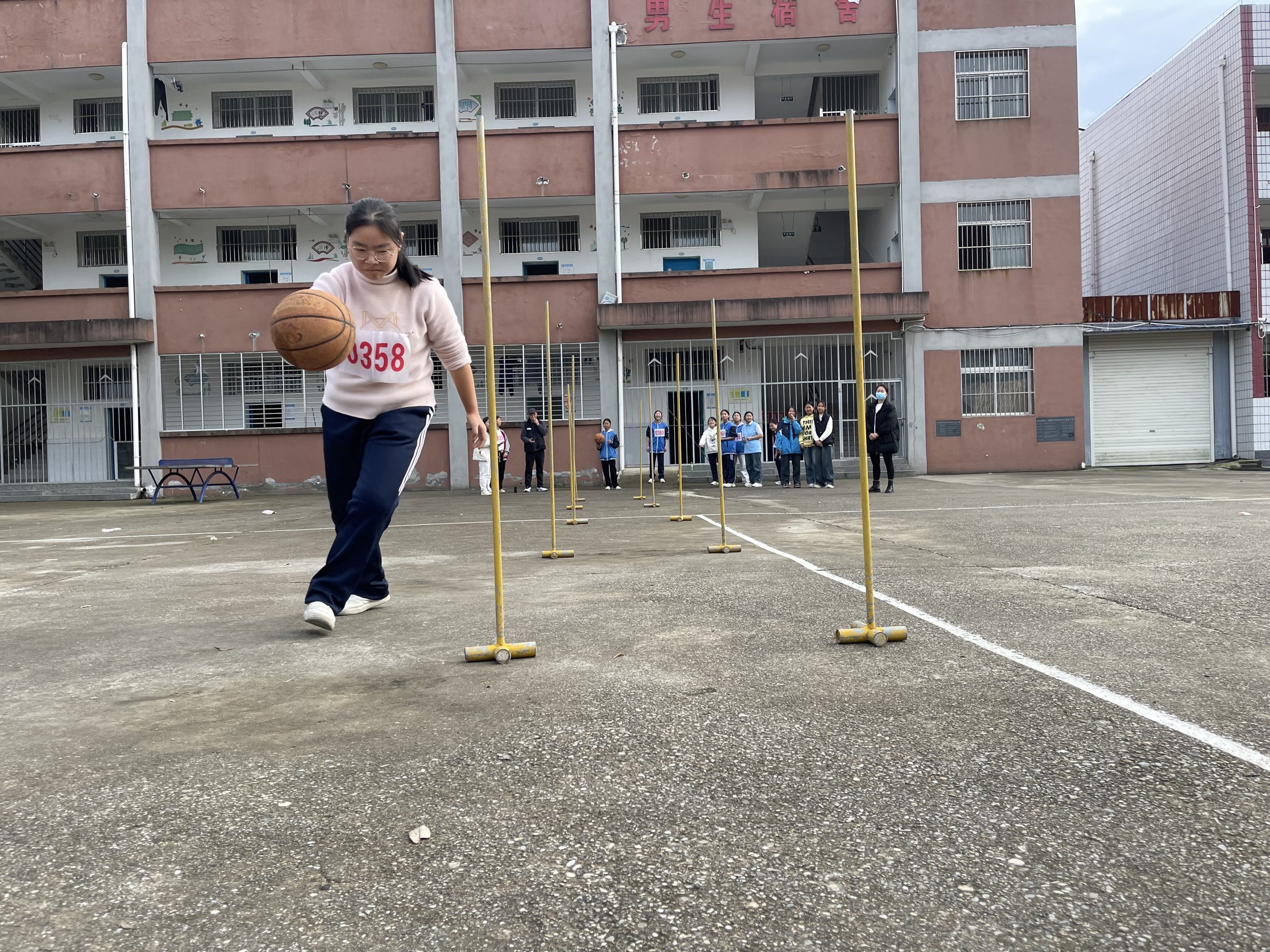 谷城盛康二中第三十四届运动会：凸显学校体育特色，助力学生全面发展