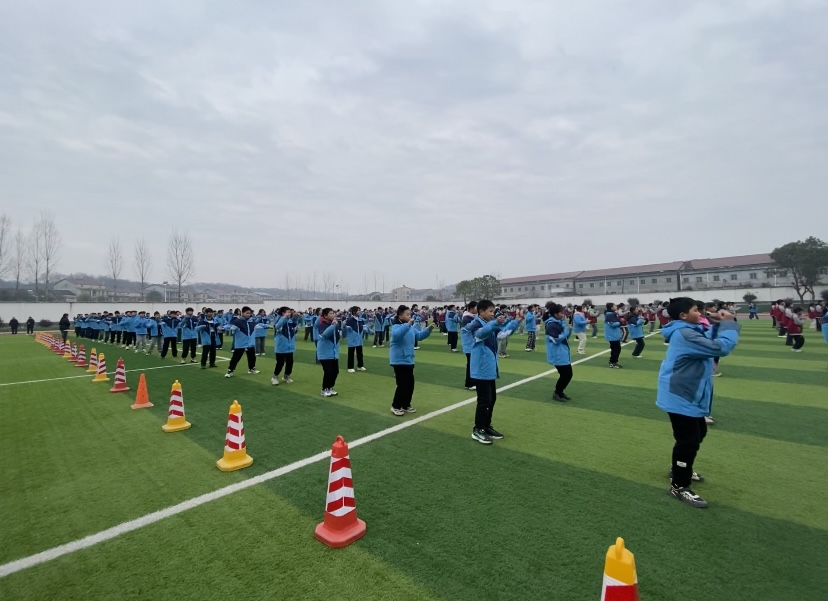 阳光满课间，活力展风采——盛康二中阳光大课间成果展示观摩活动圆满举行