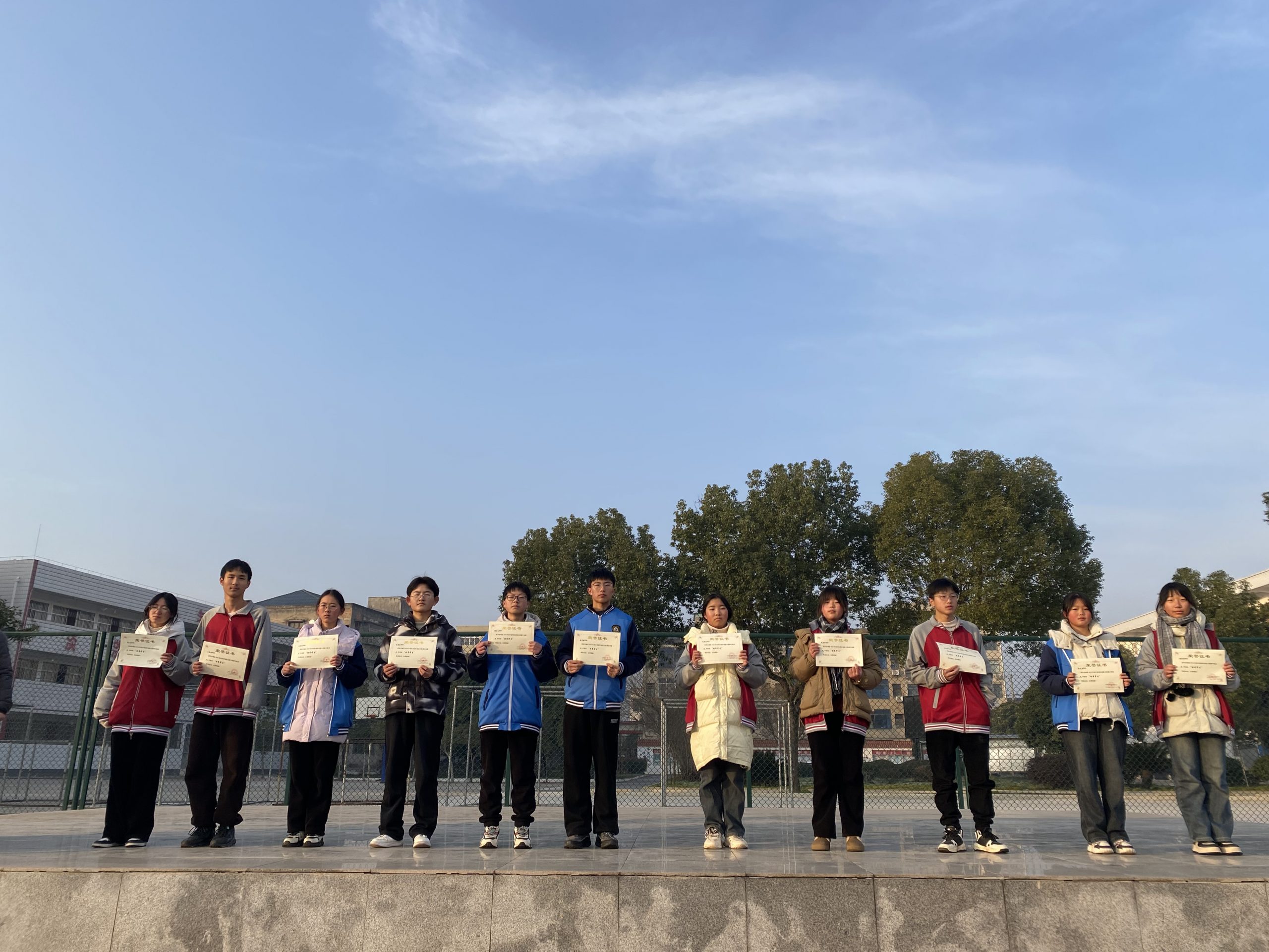 盛康二中在谷城县首届英语情景喜剧大赛中载誉而归