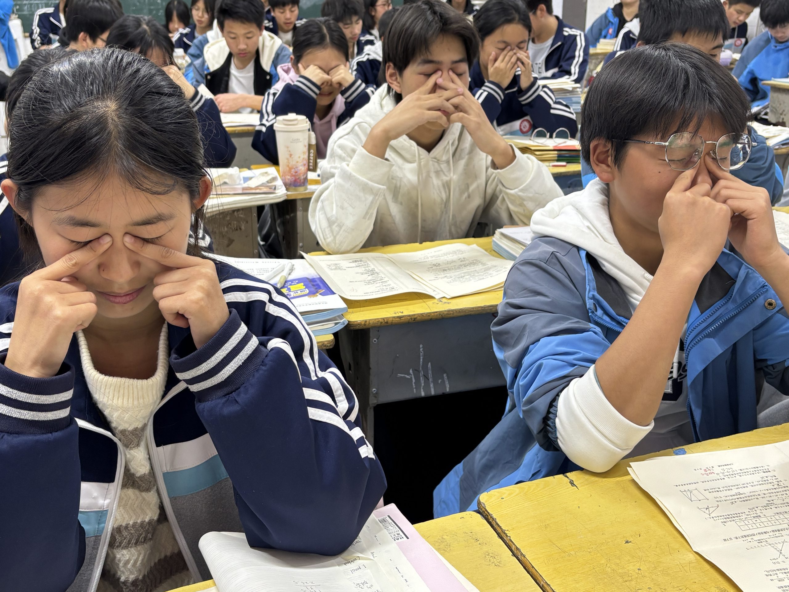 谷城县盛康一中：点亮“睛”彩，共筑护眼防线