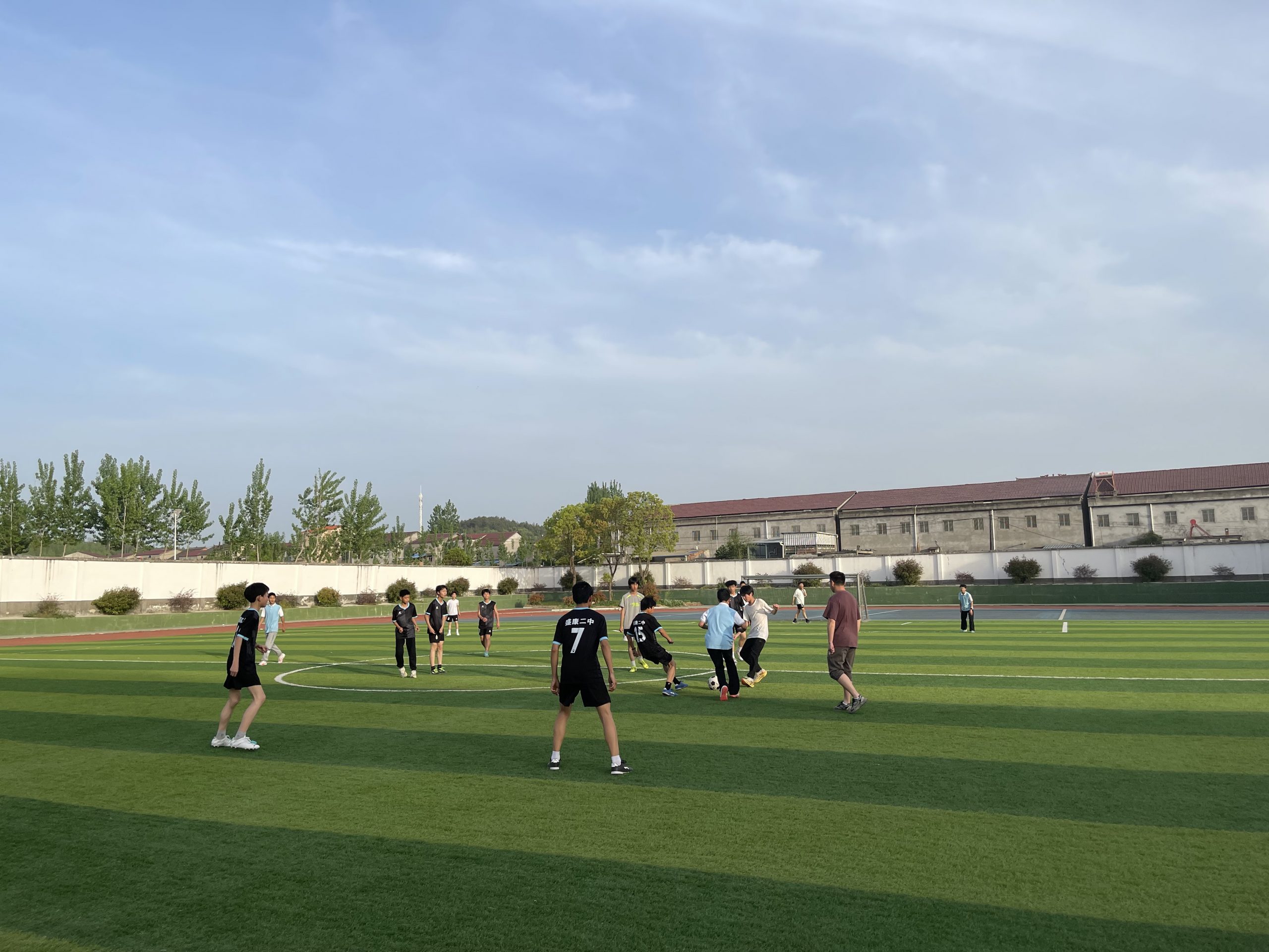 谷城县盛康二中全力备战县第十届中小学足球联赛剑指佳绩