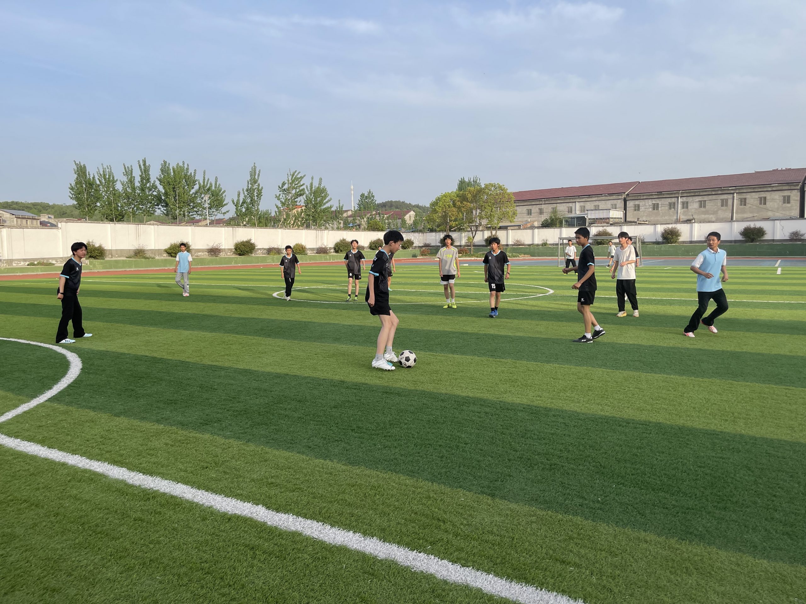 谷城县盛康二中全力备战县第十届中小学足球联赛剑指佳绩