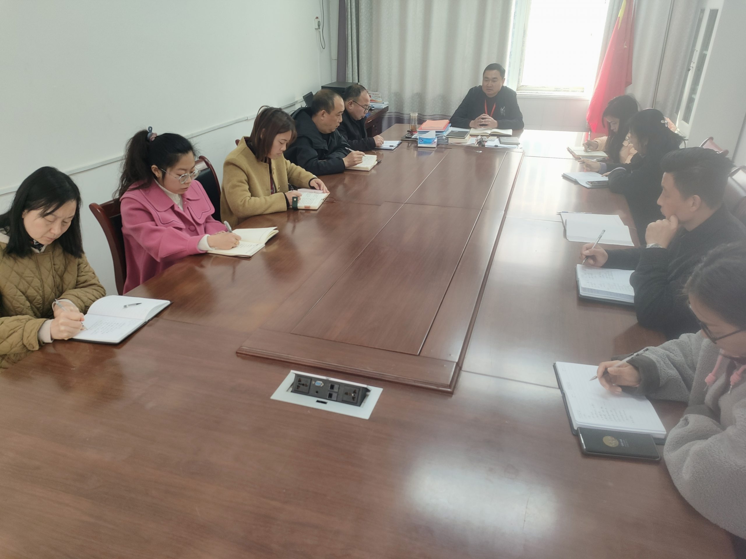 谷城县粉阳路小学教联体中华路校区：转变作风强担当 提升能力促发展