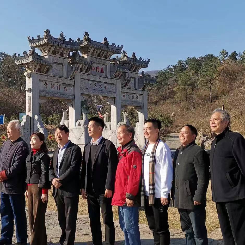 激情岁月诗意人生——记作家、诗人张卫华