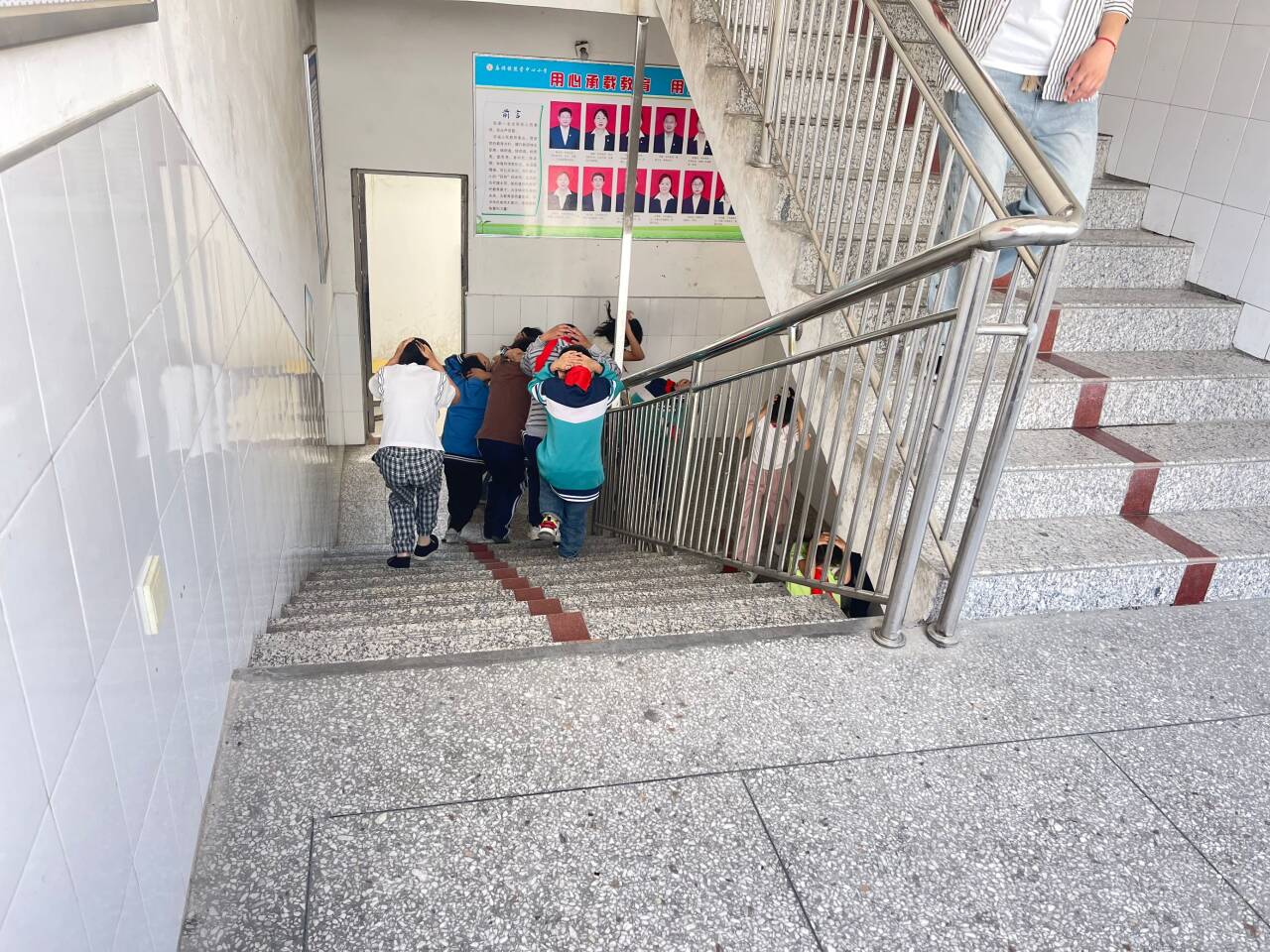 谷城县庙滩镇熊营中心小学：以演筑防，5.12知识传递减灾进行时