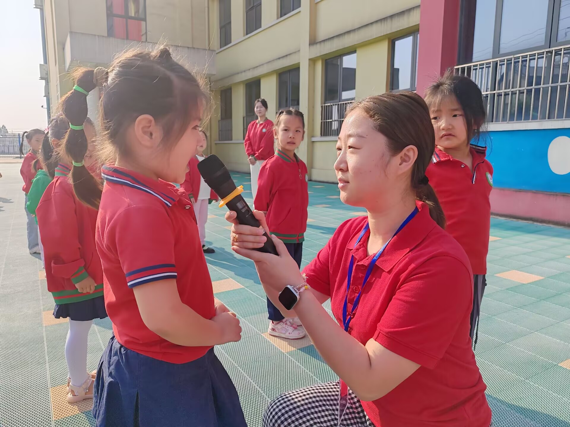 谷城县石花镇凉水井幼儿园：童声诵经典 赤心向朝阳