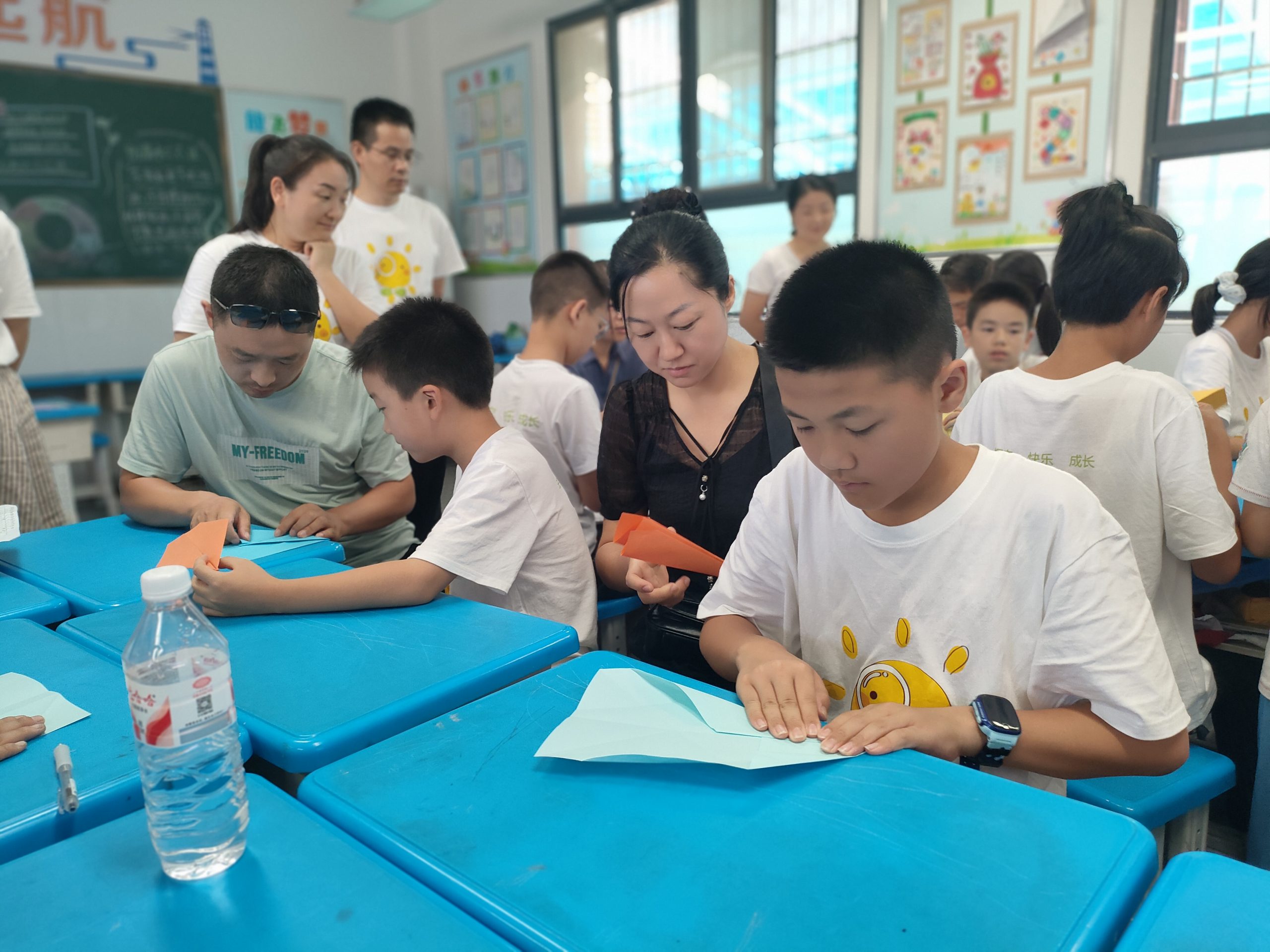 2025年桂馨科学夏令营圆满收官 科学梦想展翅高飞