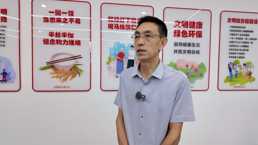 谷城这场读书会火了！《大地的请柬》里读出乡土诗意