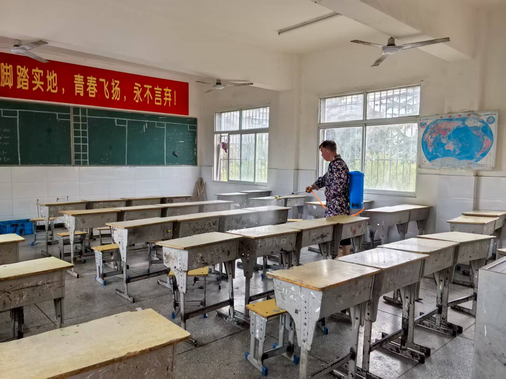 谷城县盛康二中多举措筑牢“基孔肯雅热”防护网 护航秋季开学