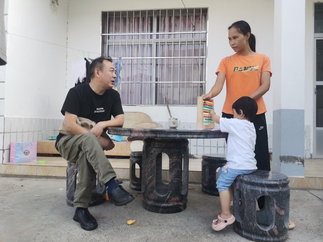 老河口市作协组织作家深入竹林雅居开展文学采风交流活动