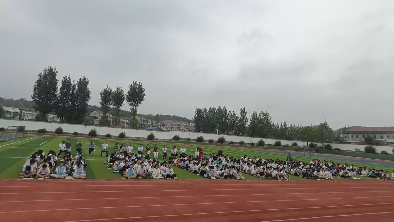 与法同行，筑梦启航：盛康二中开学典礼注入法治新能量