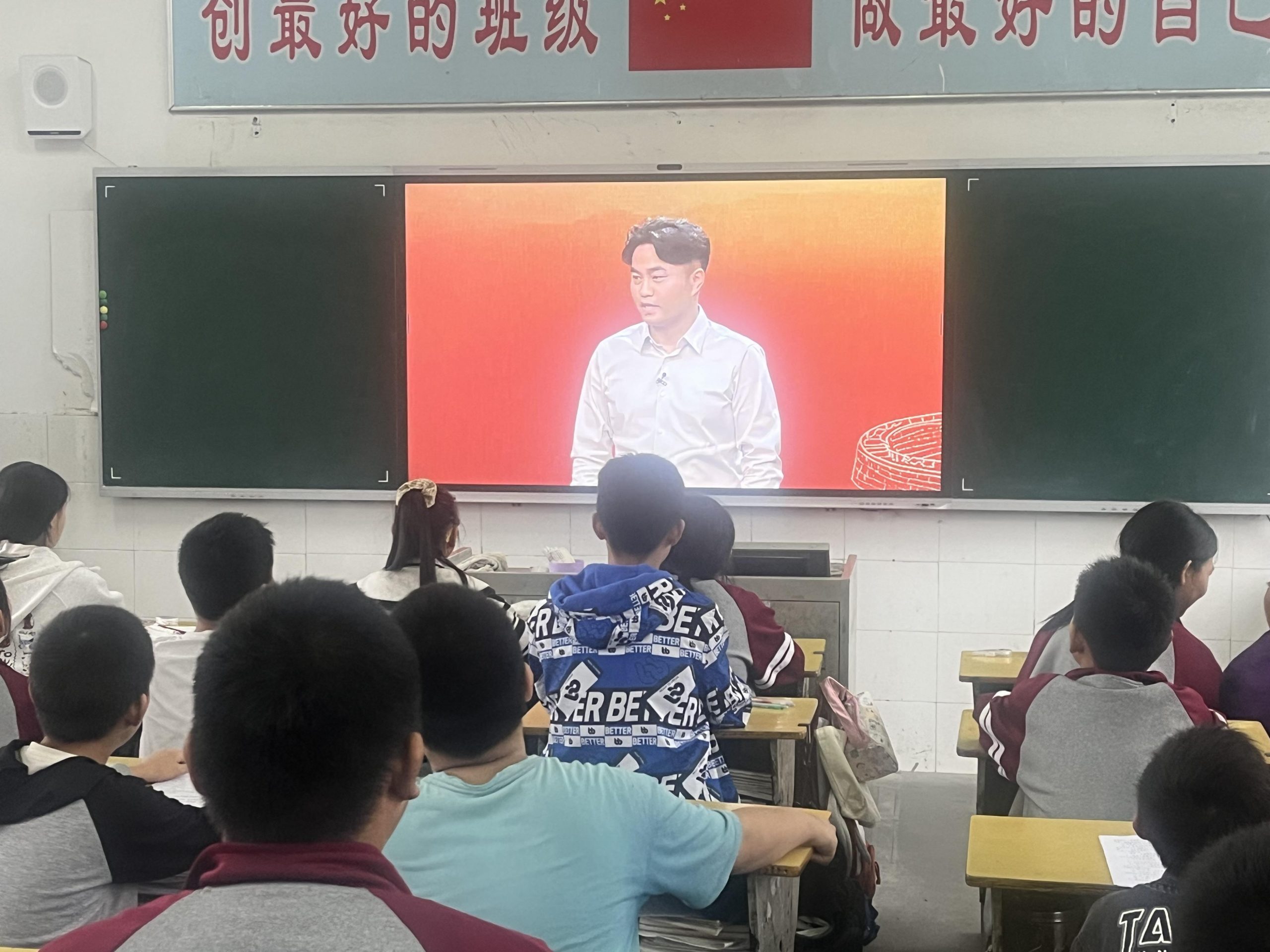 谷城县石花镇倒座中心小学：汲取精神养分 点亮少年梦想