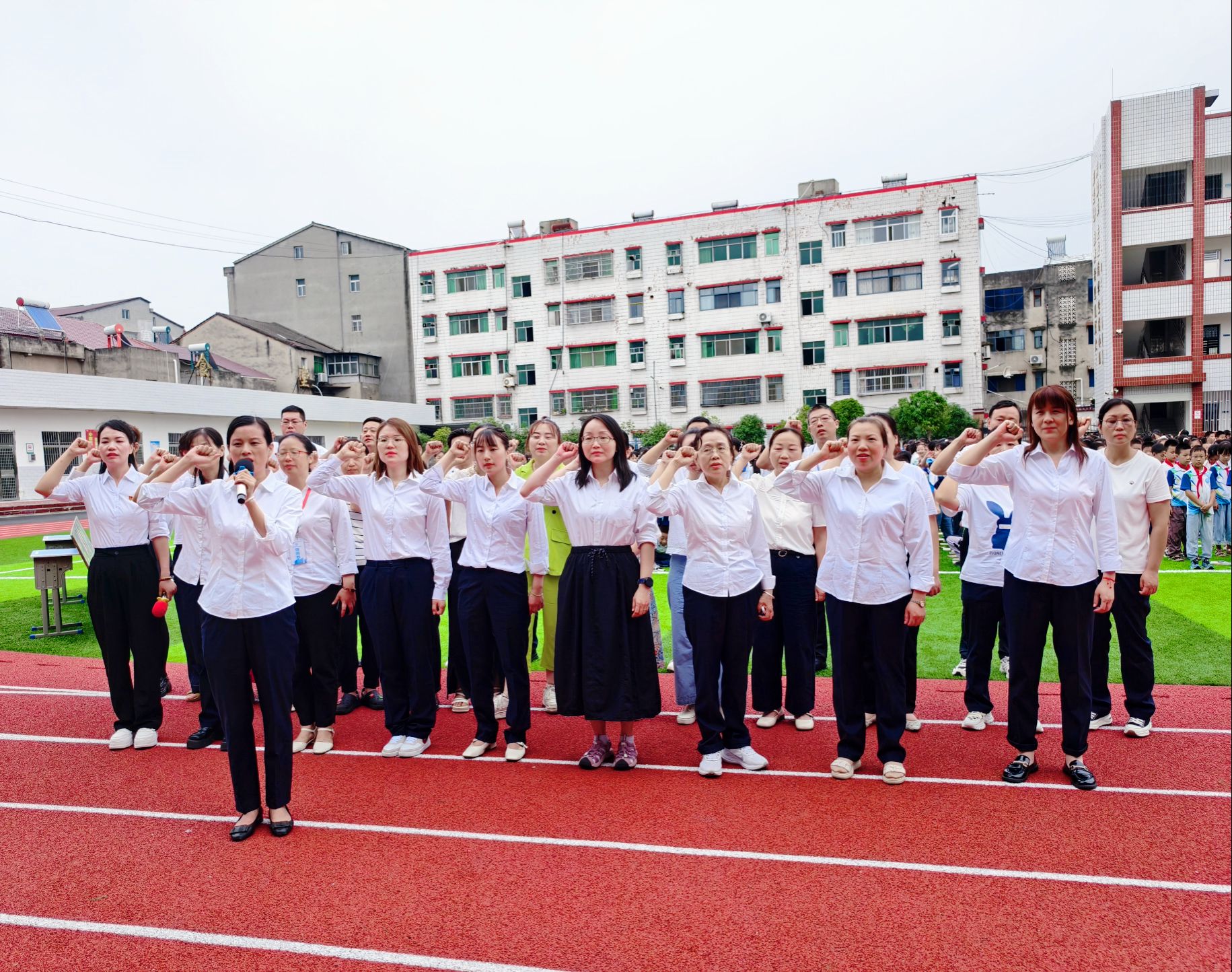 开学典礼遇教师节：双向奔赴，共谱育人新篇章