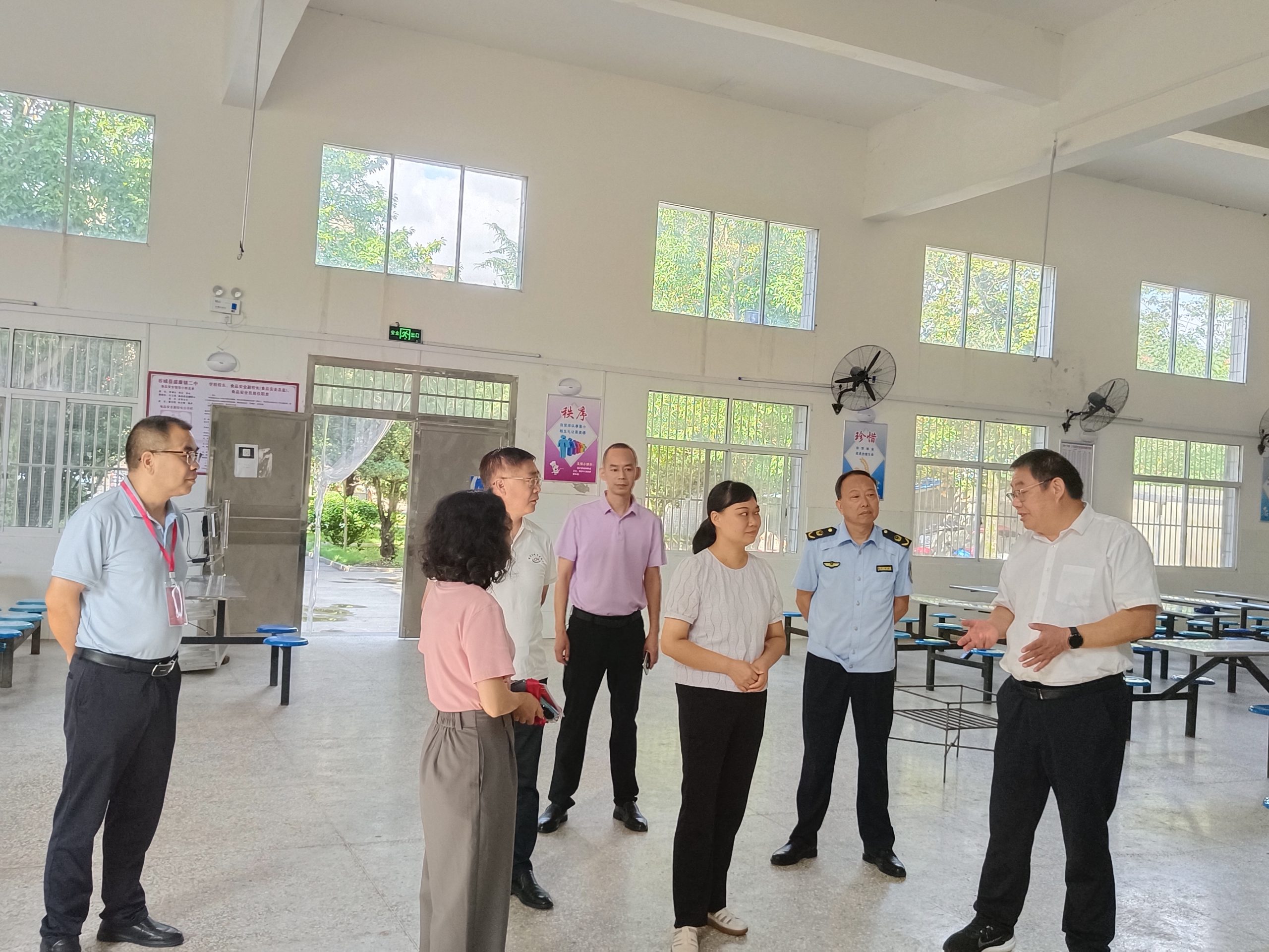 暖心护航教育！谷城县盛康镇领导教师节前“零距离”关怀校园，全方位保障师生安心教学