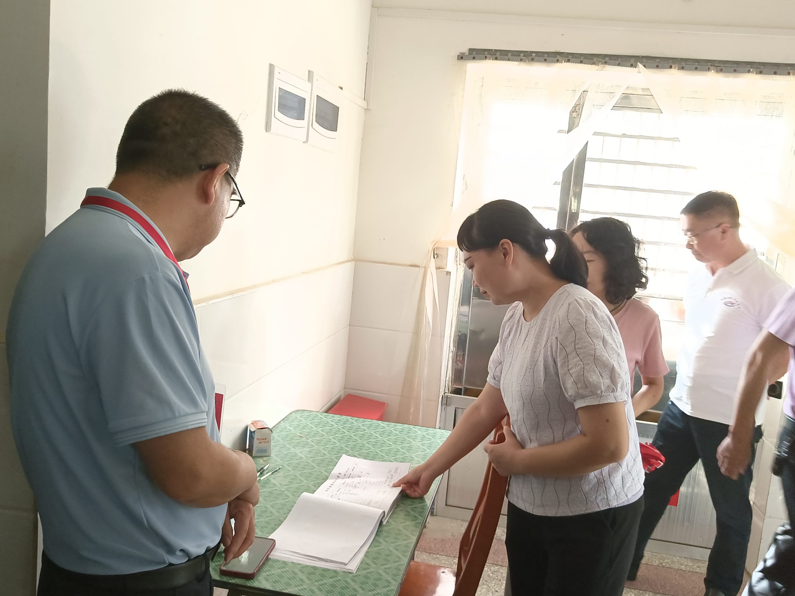 暖心护航教育！谷城县盛康镇领导教师节前“零距离”关怀校园，全方位保障师生安心教学