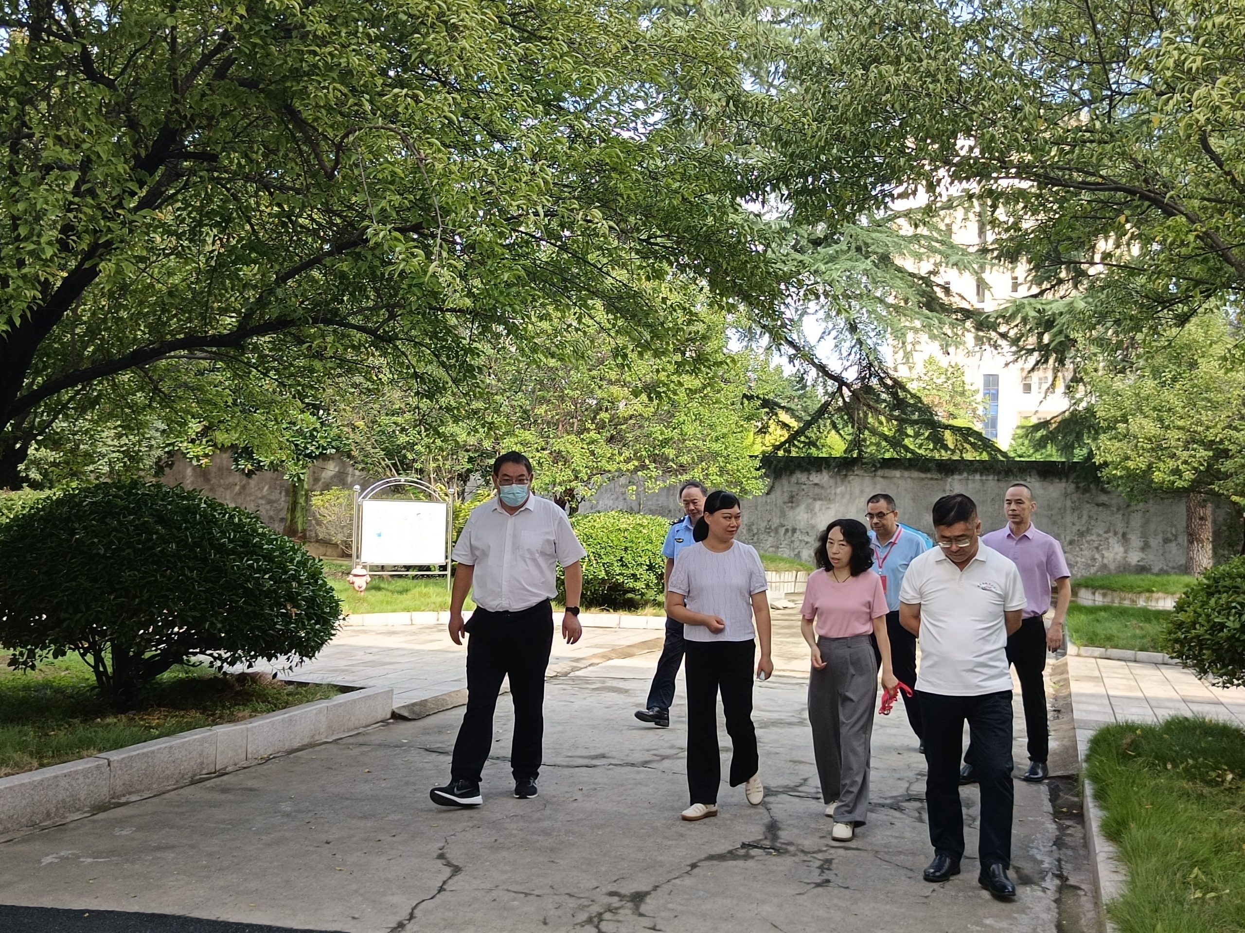 暖心护航教育！谷城县盛康镇领导教师节前“零距离”关怀校园，全方位保障师生安心教学