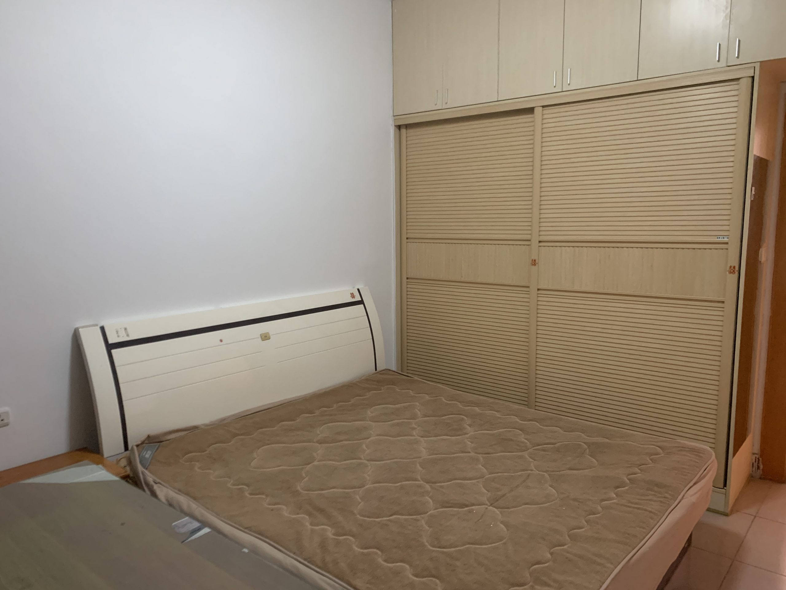 原农办家属院内房屋租赁