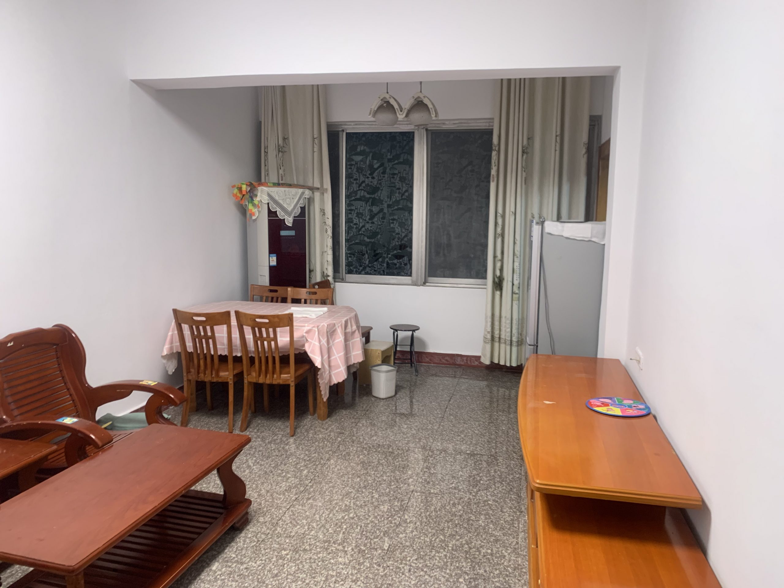 原农办家属院内房屋租赁