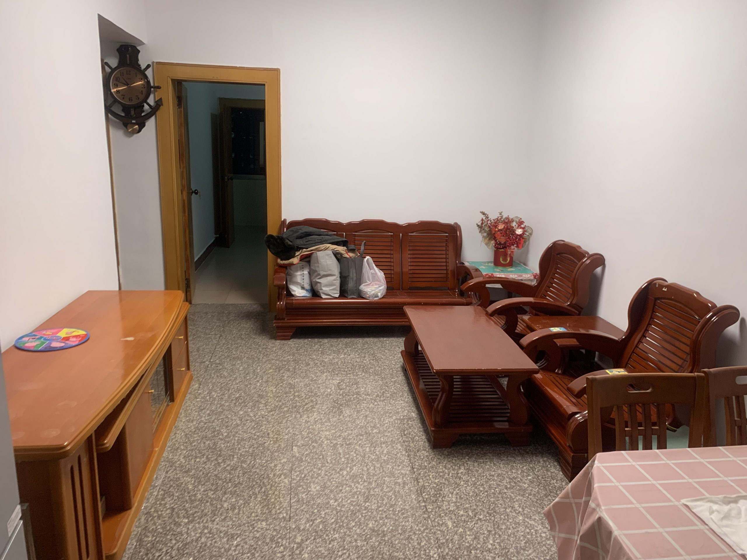 原农办家属院内房屋租赁