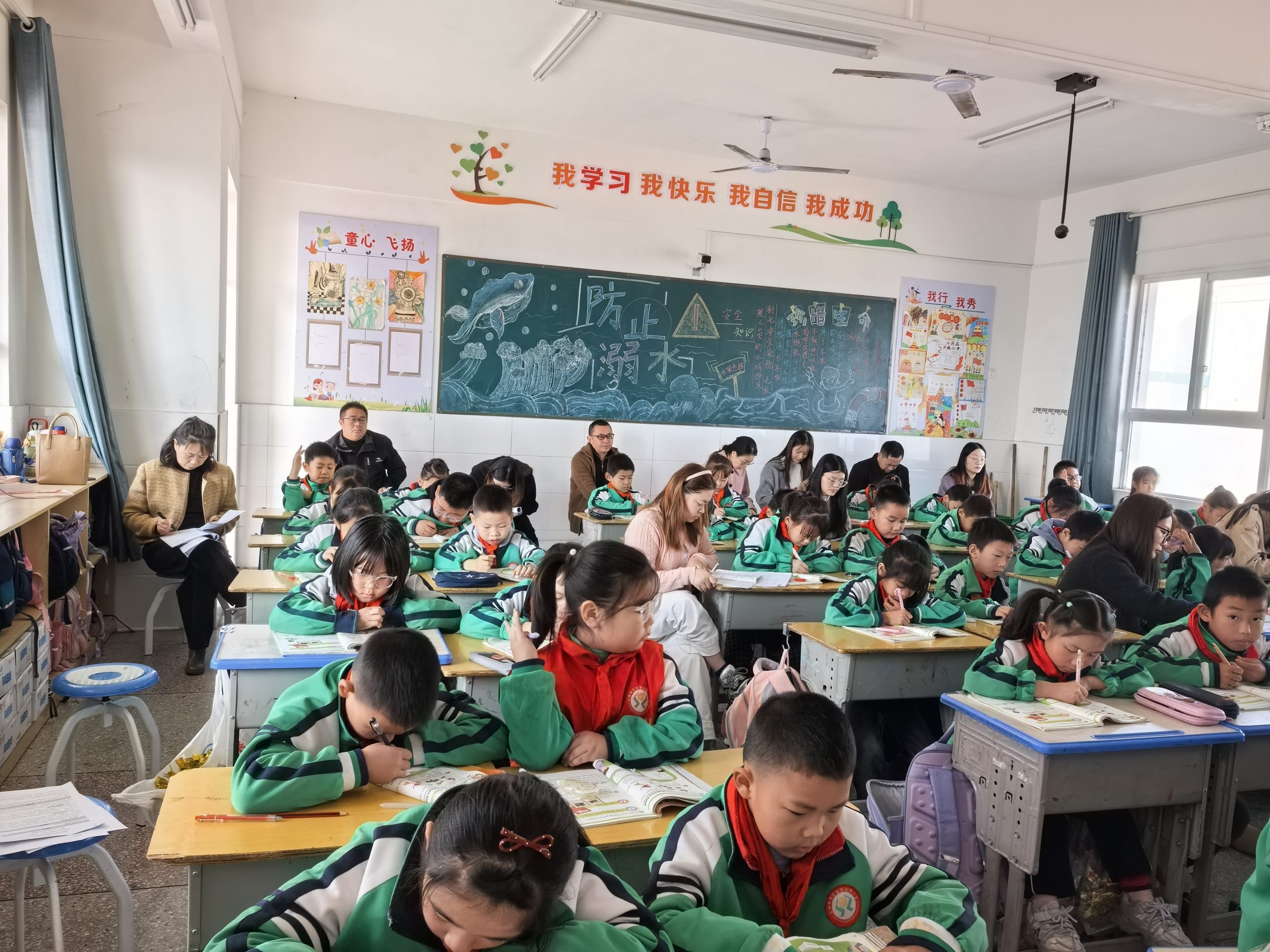 谷城县石花镇凉水井小学:聚焦核心素养 构建高效课堂 谷城县石花镇凉水井小学:聚焦核心素养 构建高效课堂