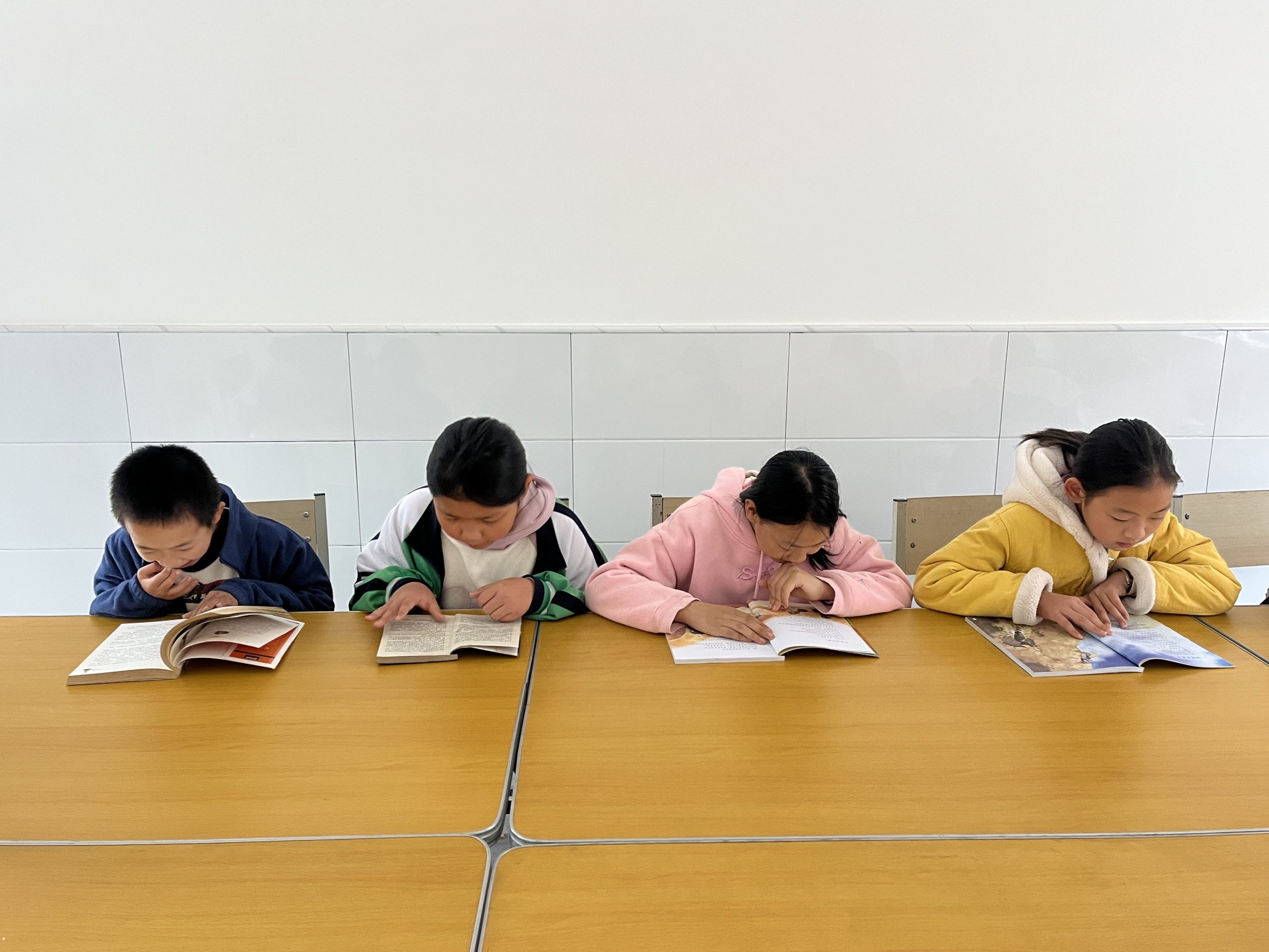 谷城县石花镇倒座中心小学：品神话韵味  学观察奥秘