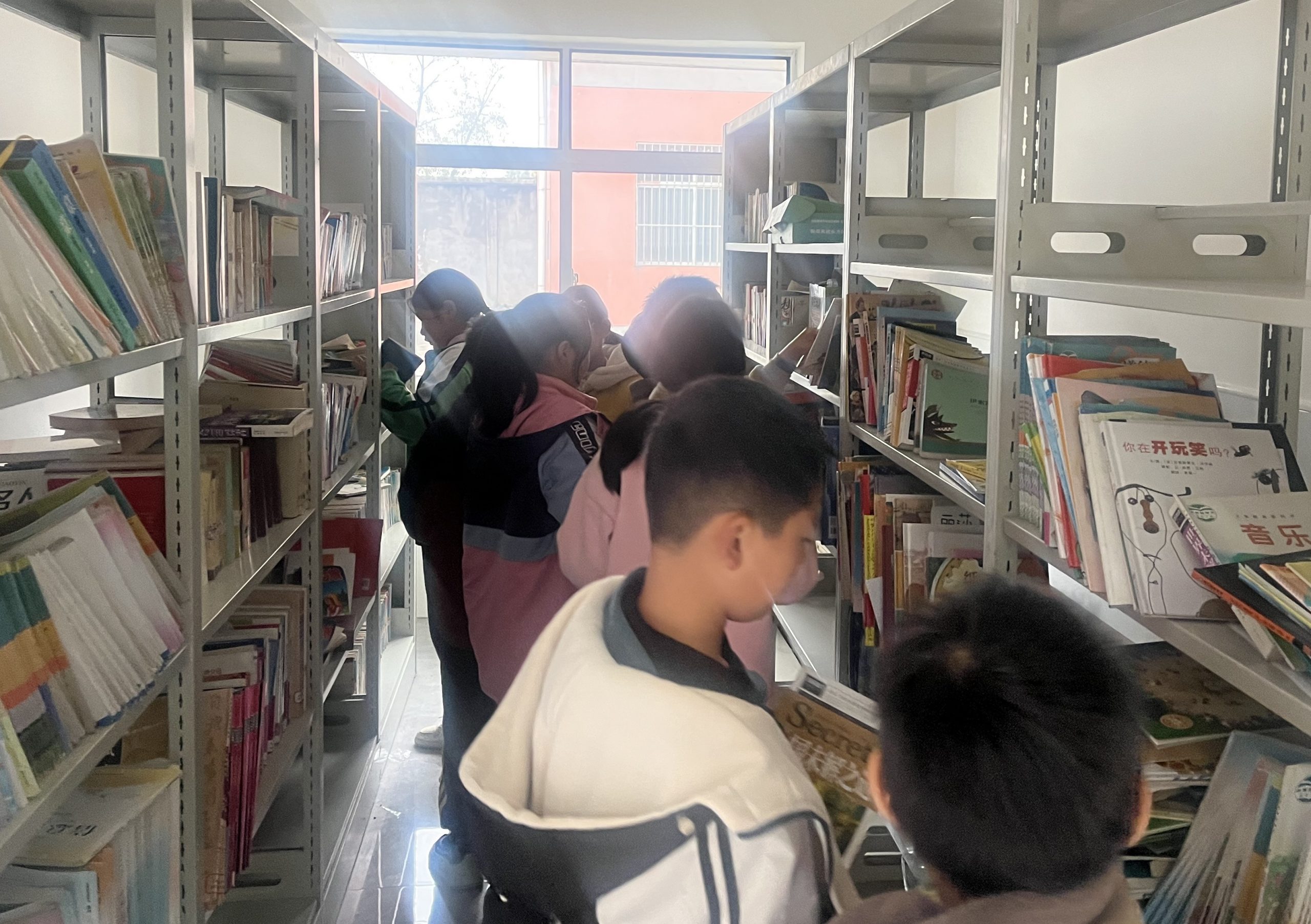 谷城县石花镇倒座中心小学：品神话韵味  学观察奥秘