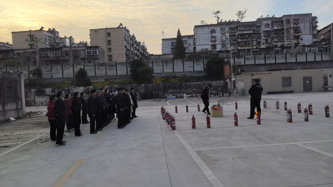 掌握消防技能，筑牢安全防线 泰康人寿襄阳中支开展灭火器专项培训与实操演练