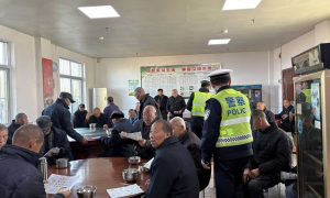 让安全宣传不留“死角”，谷城交警走进乡镇福利院