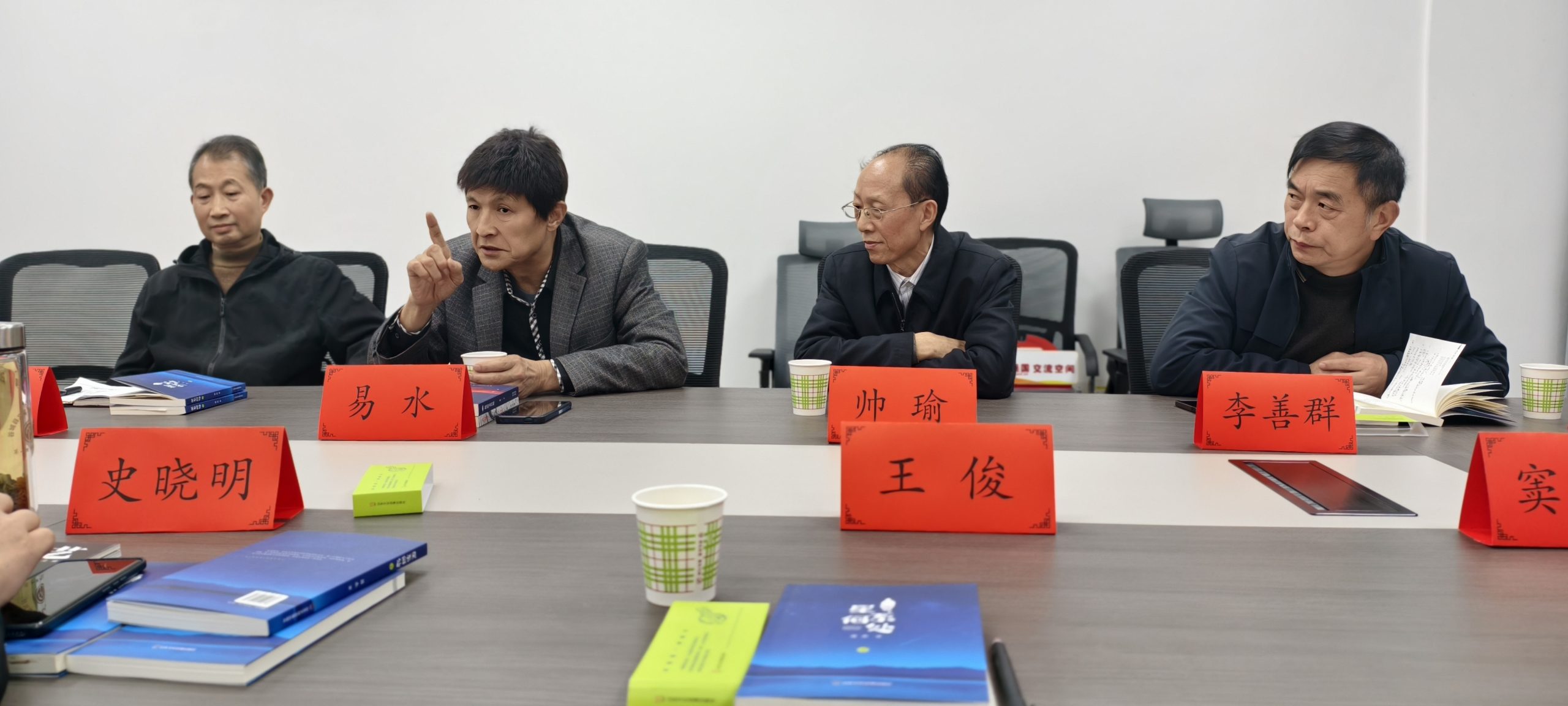 扎根乡土守初心 诗咏谷城蕴深情——易水诗集《星系何处》阅读分享