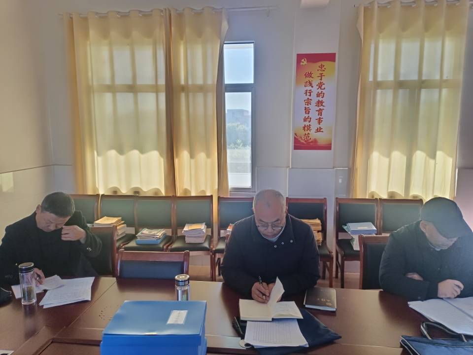 谷城县盛康教联体内部联动开展教学抽检 聚焦课堂与资料共促教学质量提升