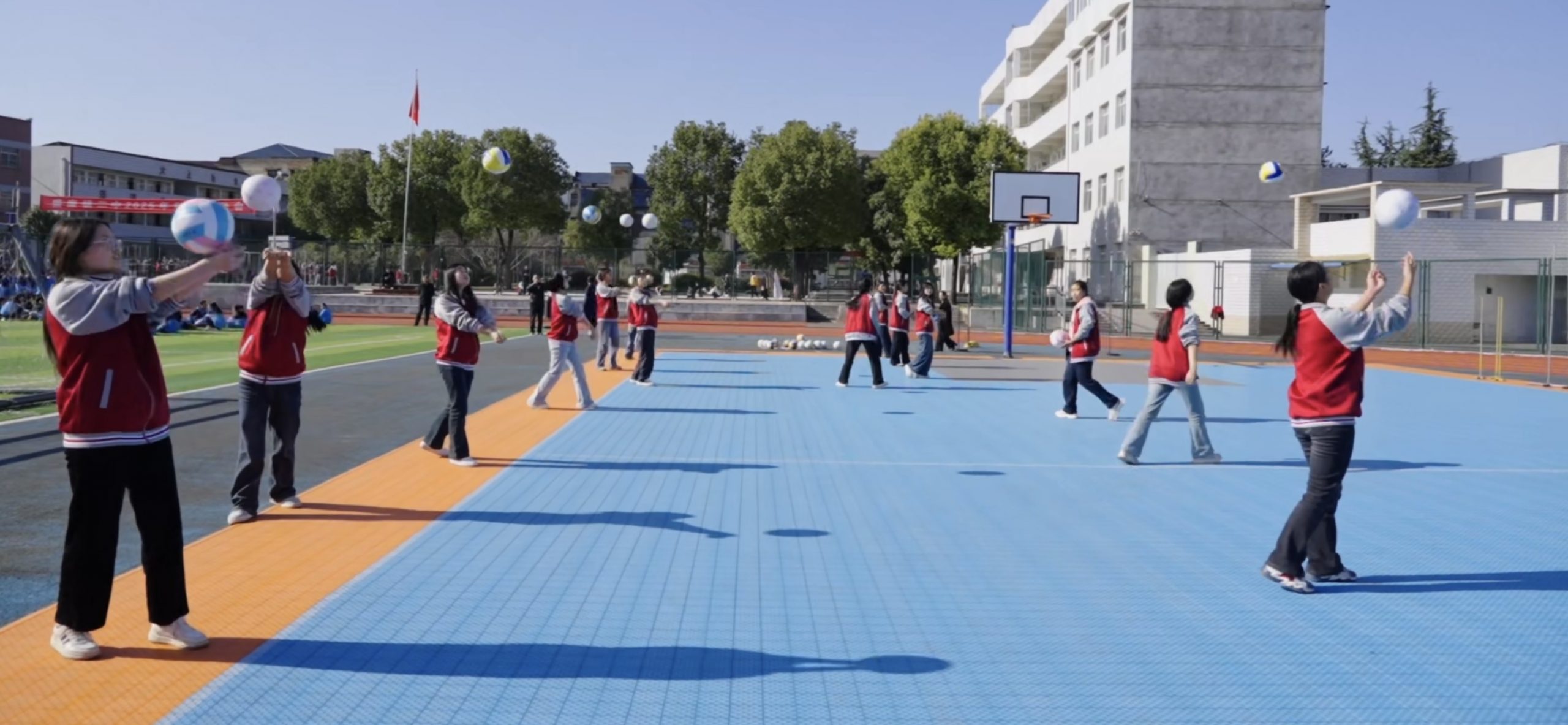 谷城县盛康二中举行阳光大课间展示活动，师生共展活力风采