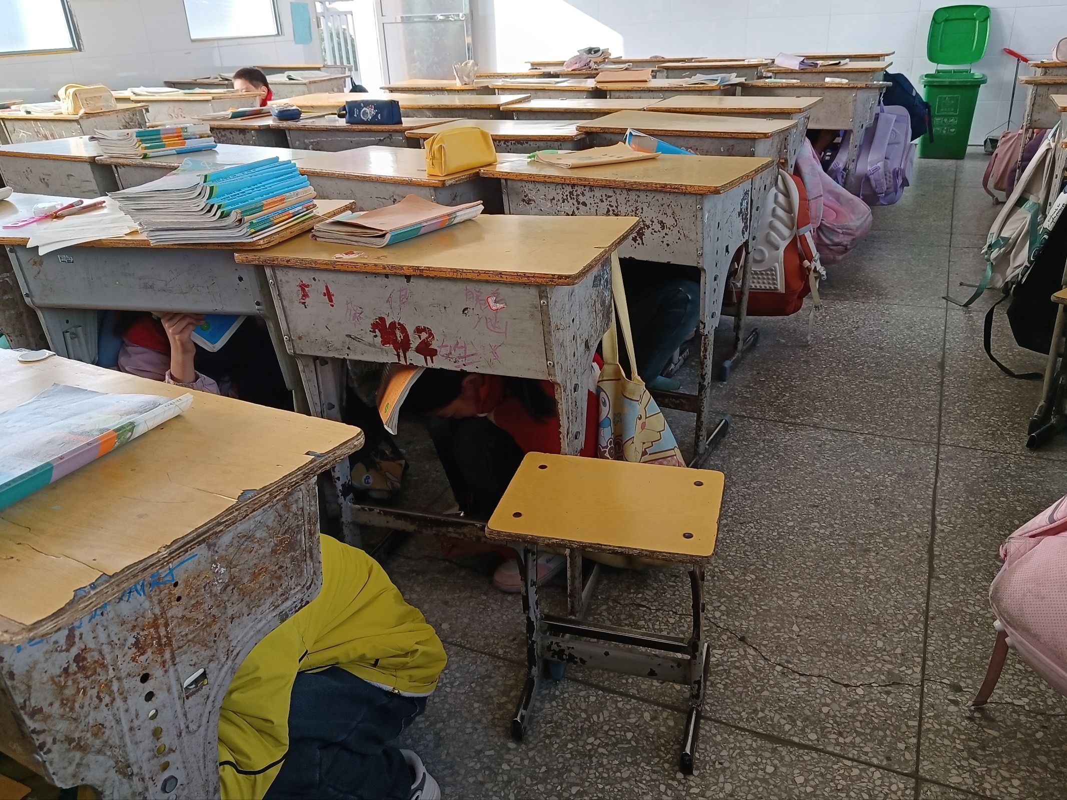 谷城县石花镇大峪桥中心小学：筑牢安全防线 护航学生成长