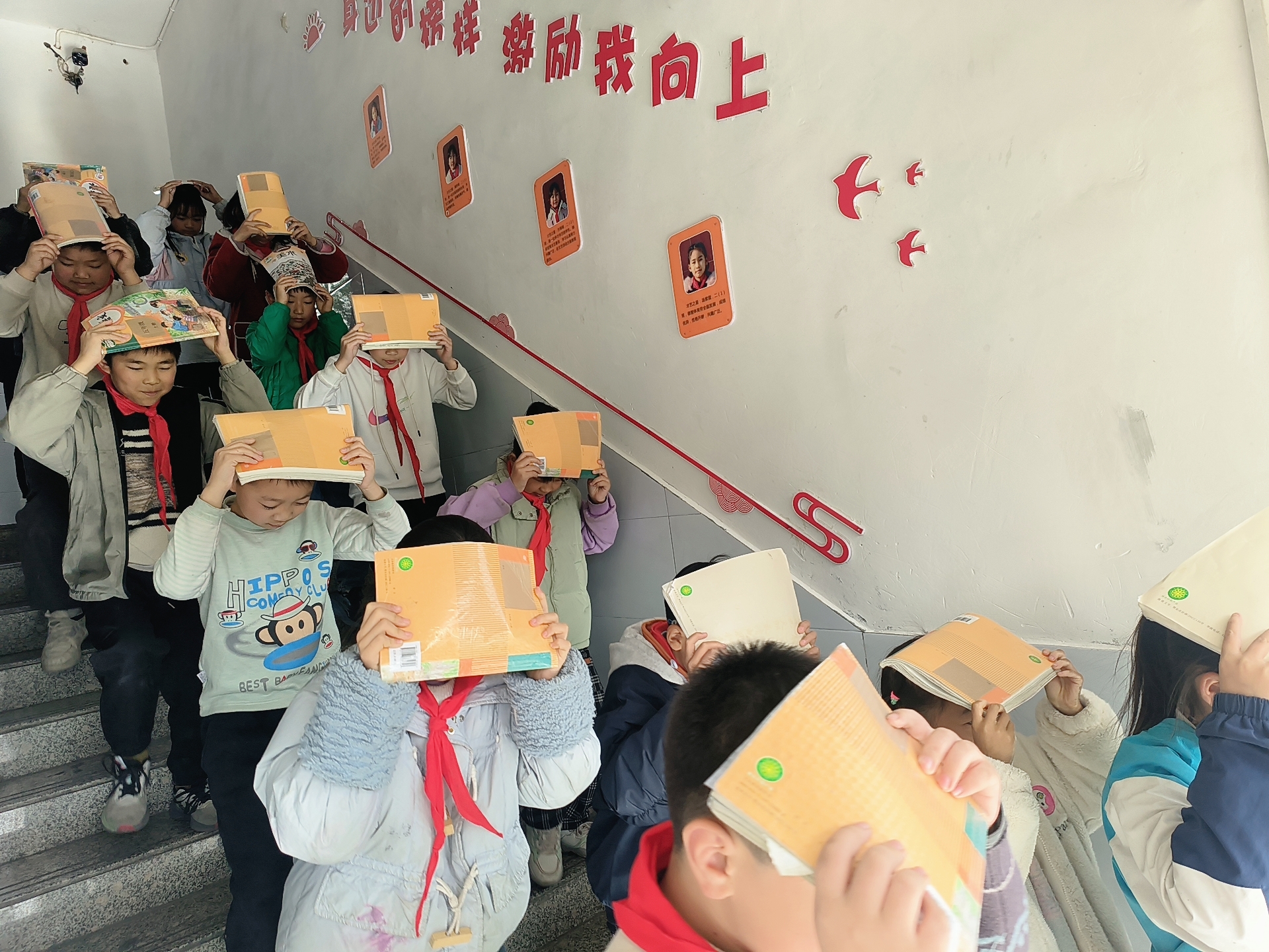 谷城县石花镇大峪桥中心小学：筑牢安全防线 护航学生成长