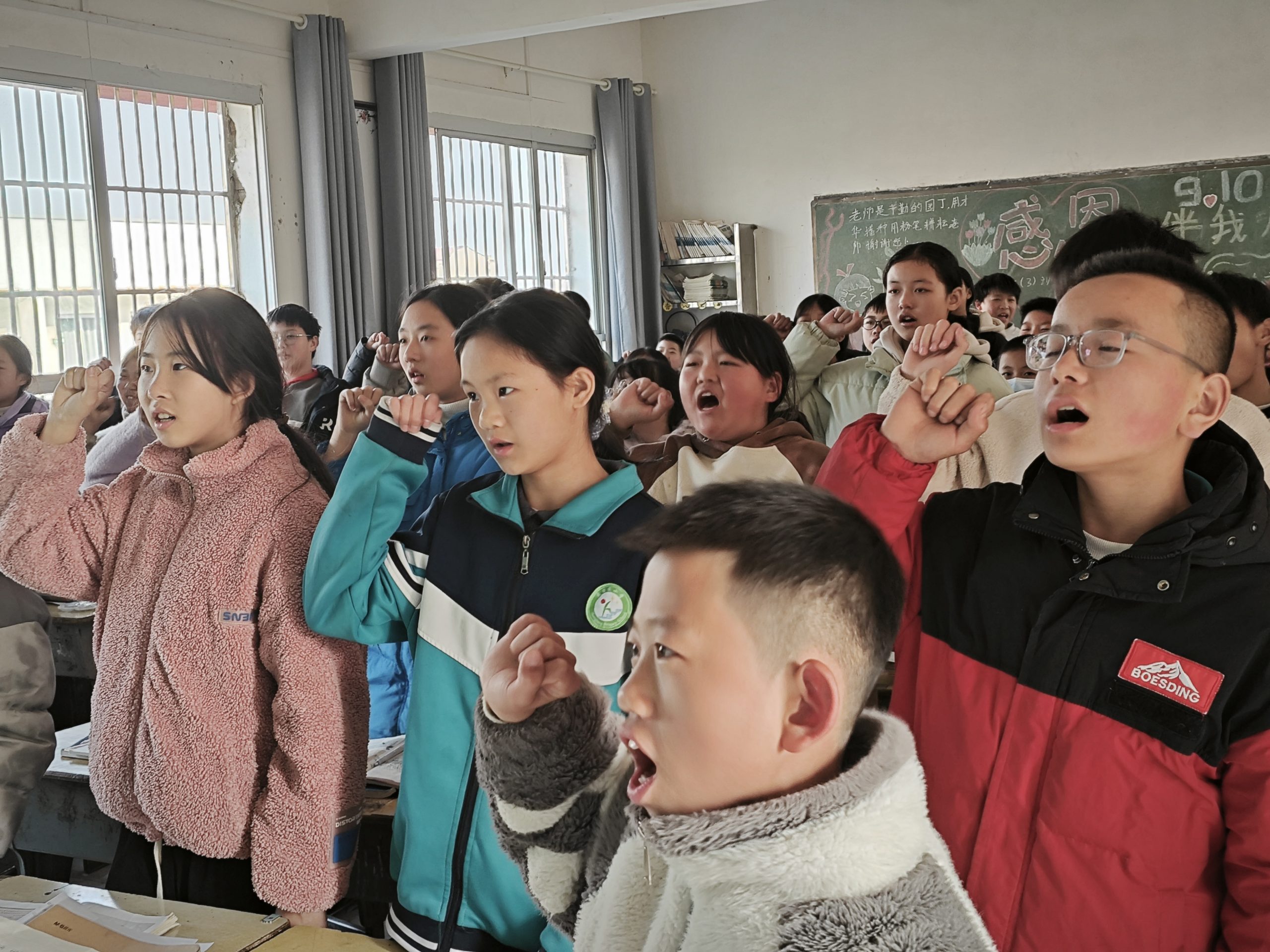 宪法润童心  法治伴我行——六年级（3）班国家宪法日主题活动