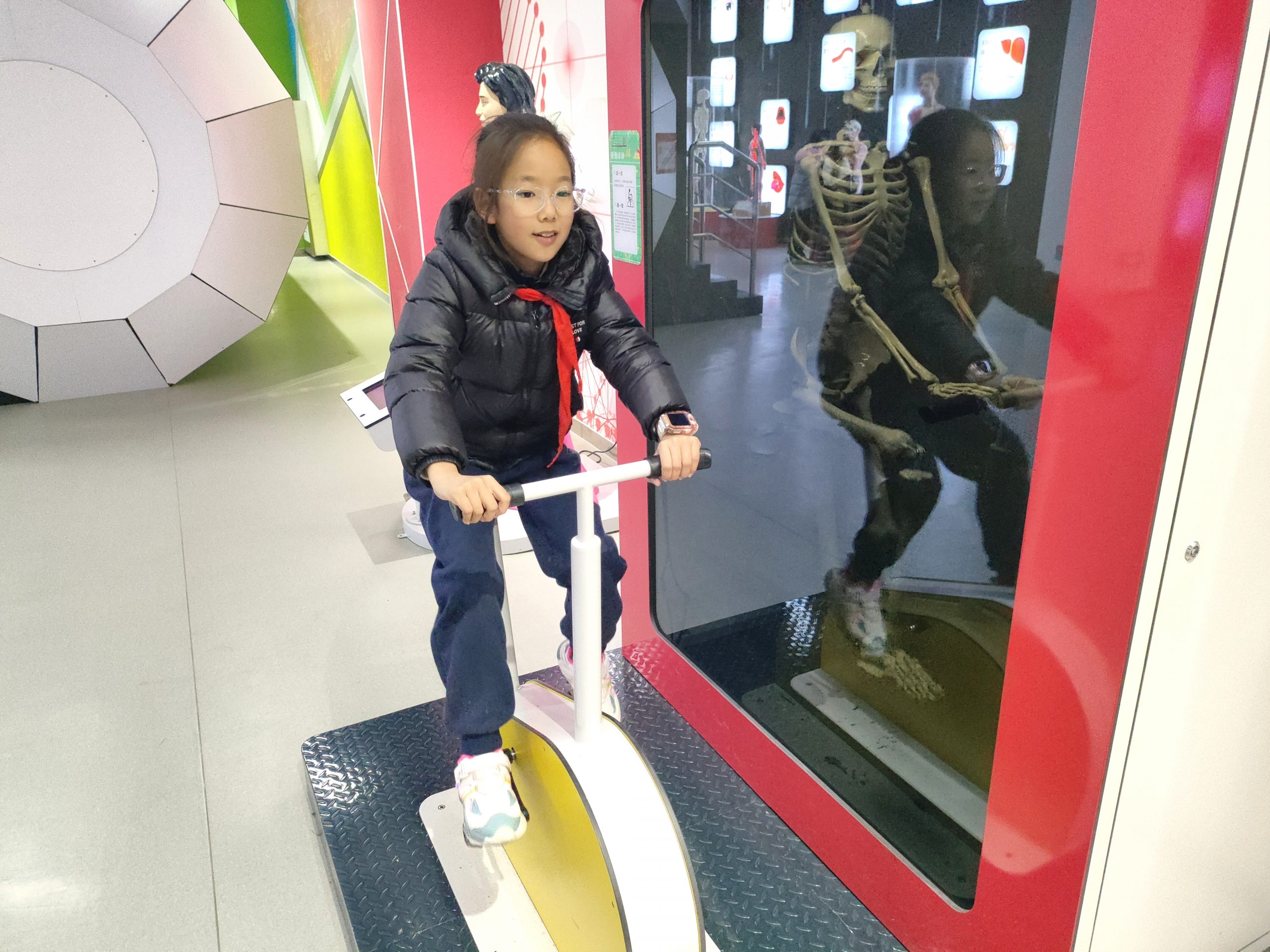 科学梦想在心中启航 谷城中华路校区学生沉浸式探索科技魅力