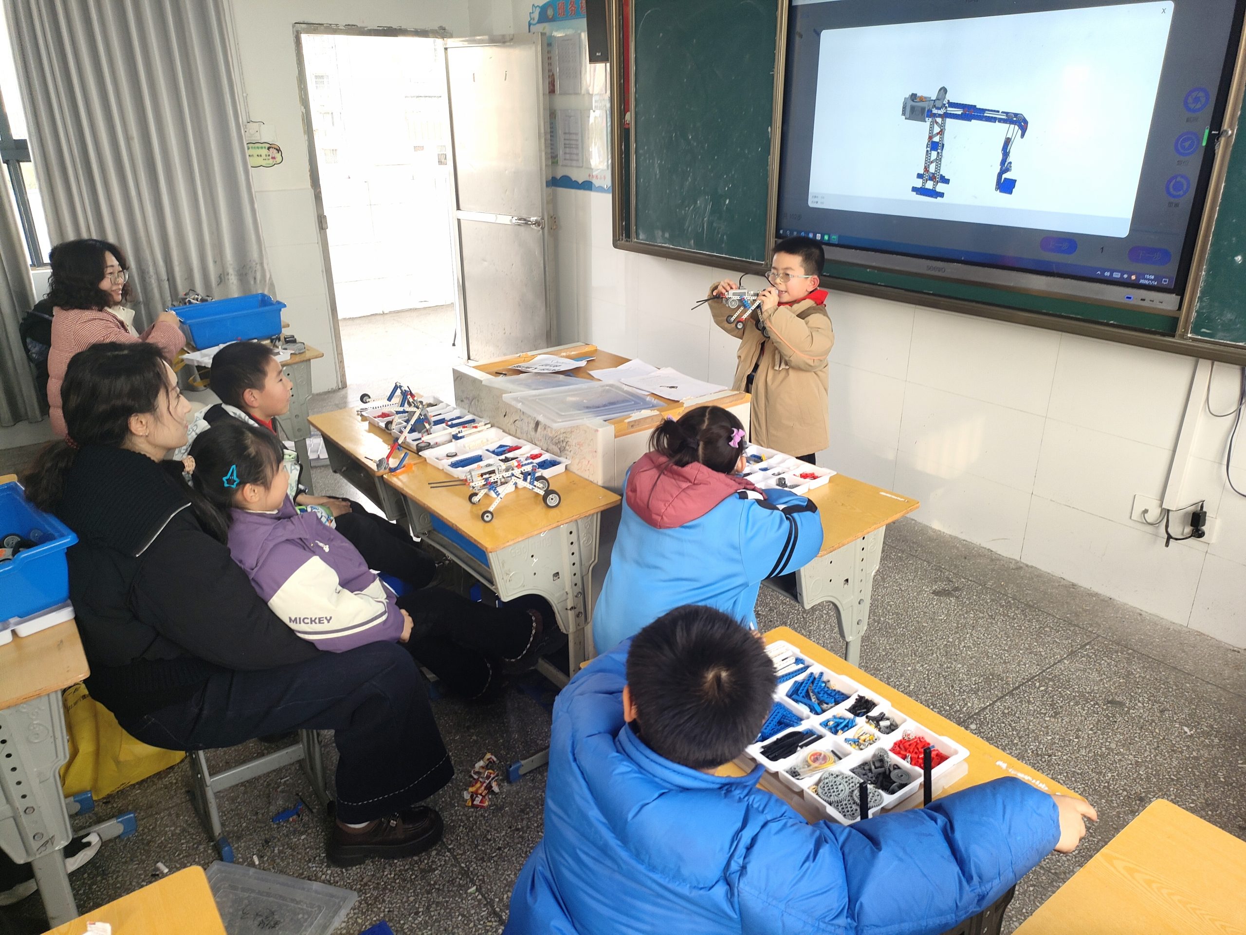 谷城县粉阳路小学教联体中华路校区：多元社团展风采 家校共育润童心