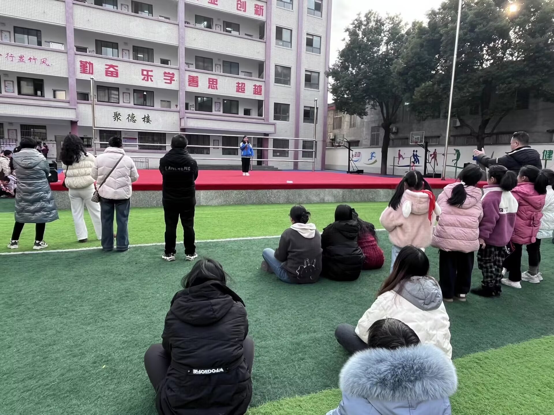 谷城县粉阳路小学教联体中华路校区：多元社团展风采 家校共育润童心