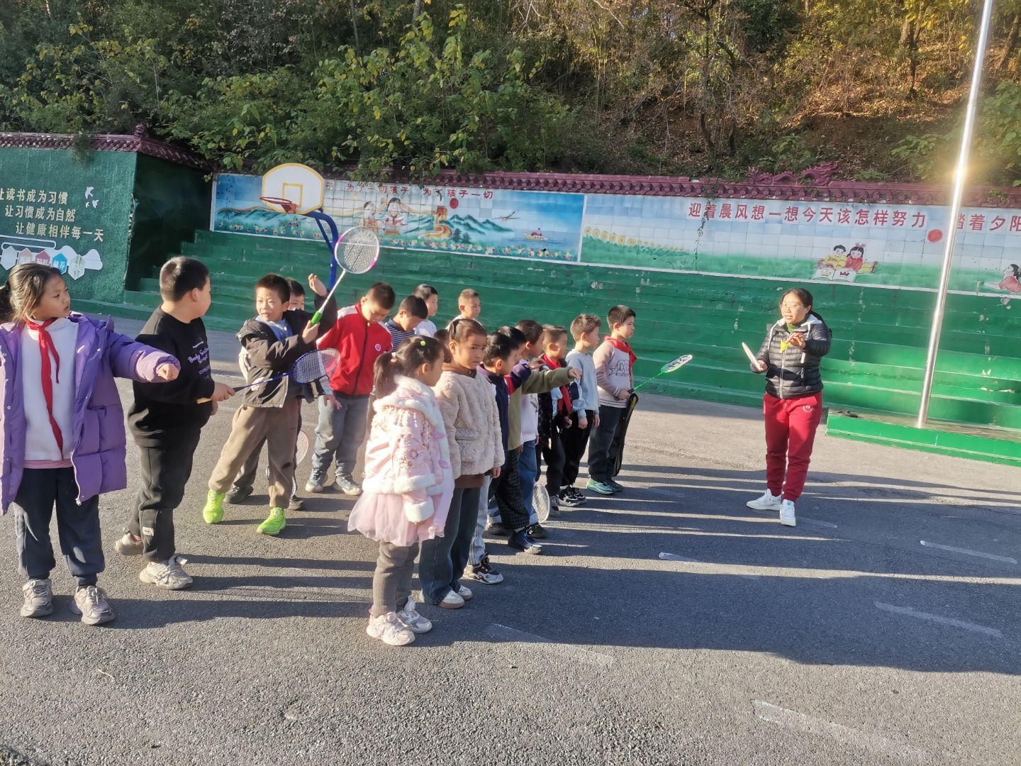 谷城县茨河镇如松小学:欢乐十分钟 成长不打烊 谷城县茨河镇如松小学:欢乐十分钟 成长不打烊