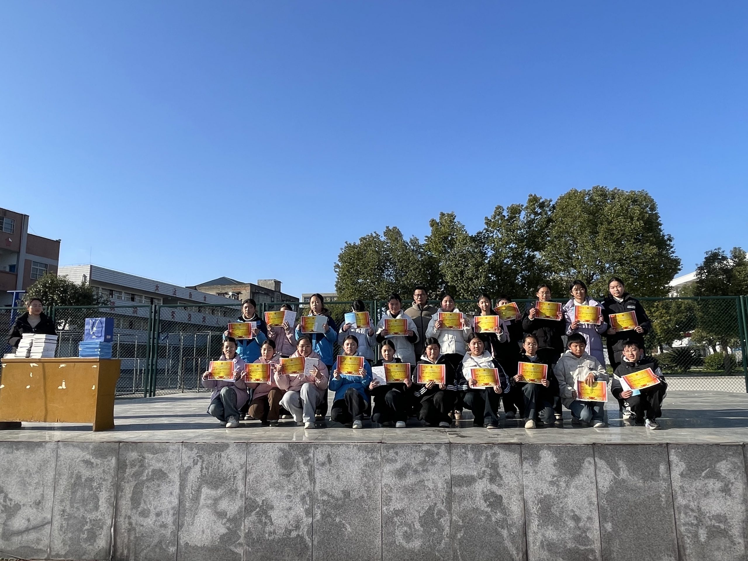 谷城盛康二中：英语口语竞赛颁奖典礼落幕，李湘云校长寄语点燃学子“说”英语的热情