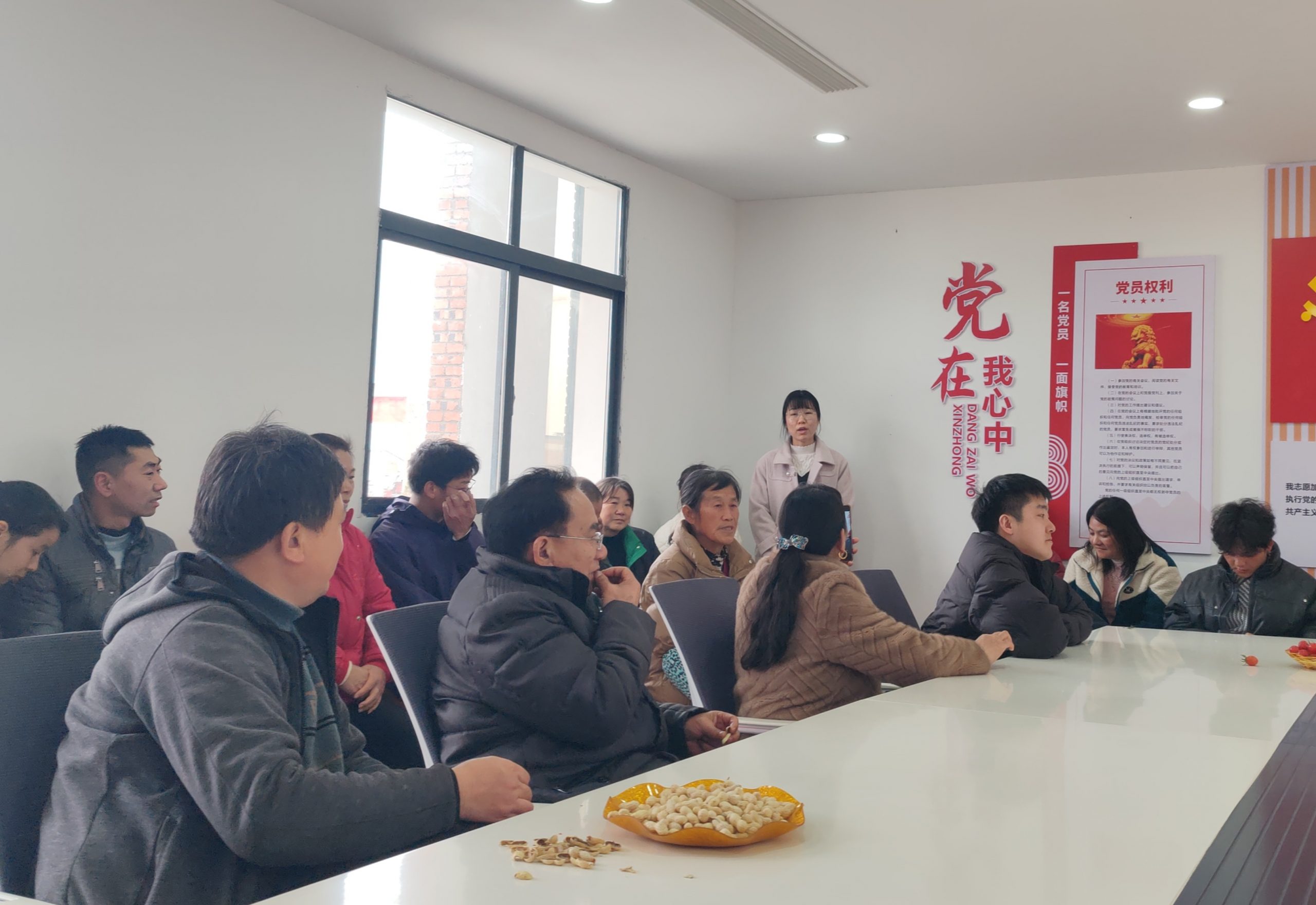 谷城熊家岗村：新春前搭“鹊桥”暖心联谊助大龄青年脱单