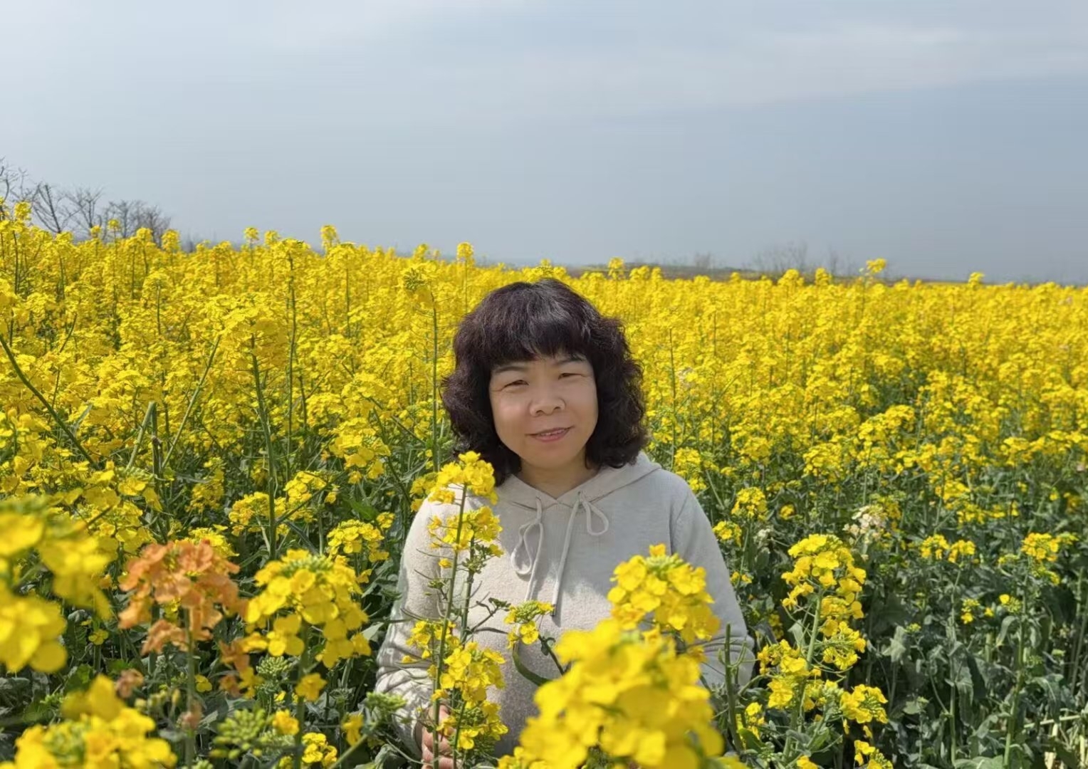 定格教师最美瞬间 谷城中华路小学举办三八女神节教师手机摄影赛