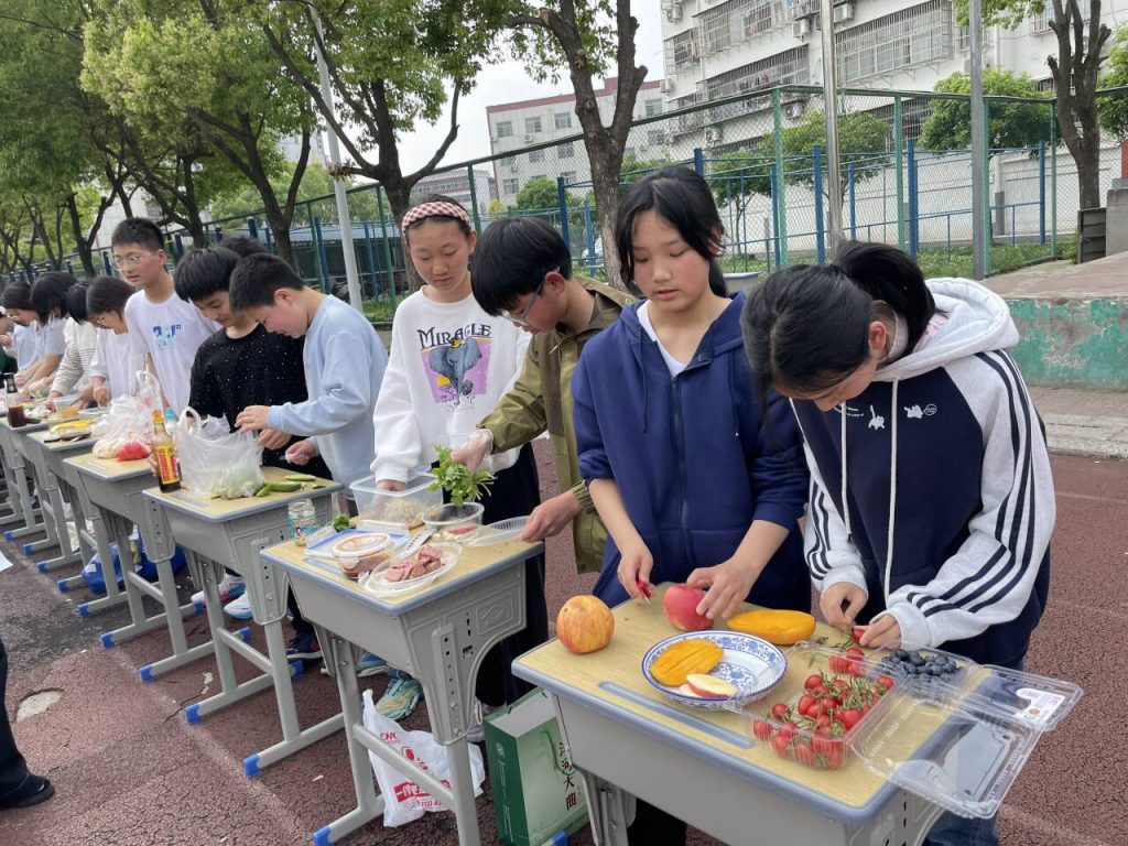 巧手展风采,劳动创未来——谷城县筑阳中学成功举办劳动技能大赛 巧手展风采,劳动创未来——谷城县筑阳中学成功举办劳动技能大赛