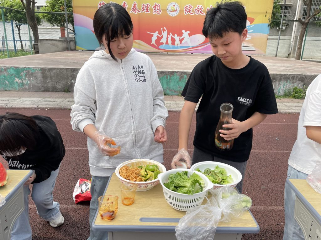 巧手展风采,劳动创未来——谷城县筑阳中学成功举办劳动技能大赛 巧手展风采,劳动创未来——谷城县筑阳中学成功举办劳动技能大赛