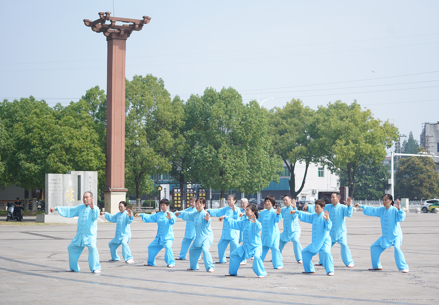 拳承古韵聚襄城 银龄太极耀襄阳——2026年全国太极拳健身大联动襄阳分会场顺利启幕