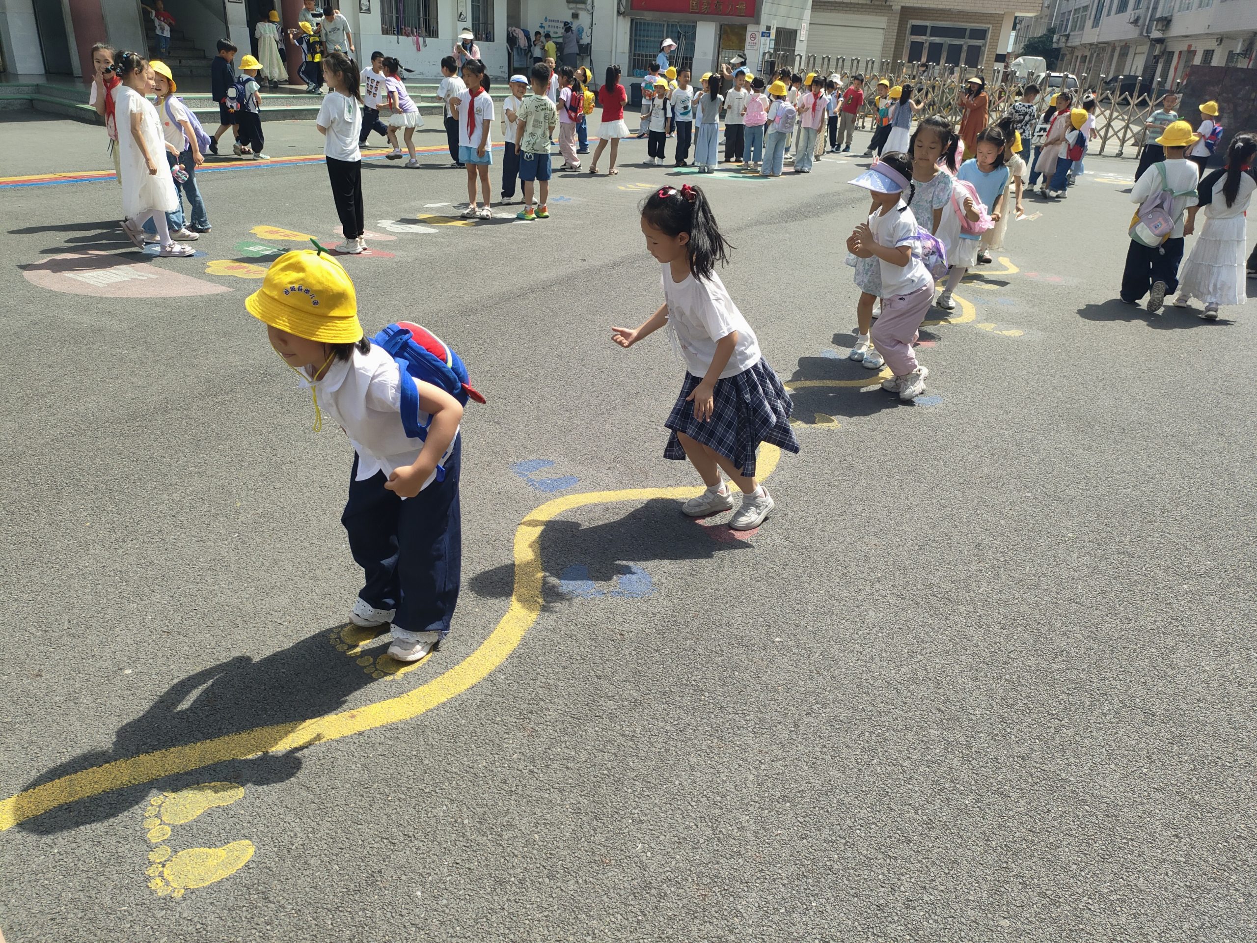 谷城县城关镇中华路小学：幼小衔接“零距离” 萌娃探秘小学行