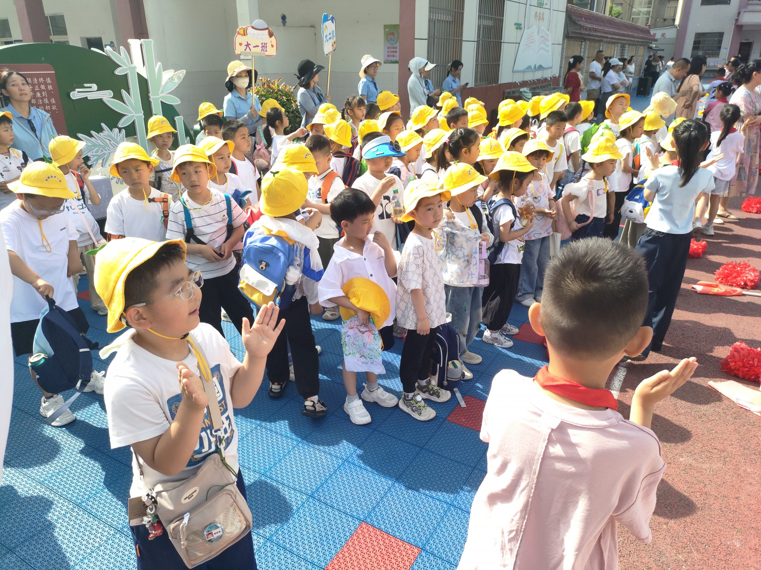 谷城县城关镇中华路小学：幼小衔接“零距离” 萌娃探秘小学行