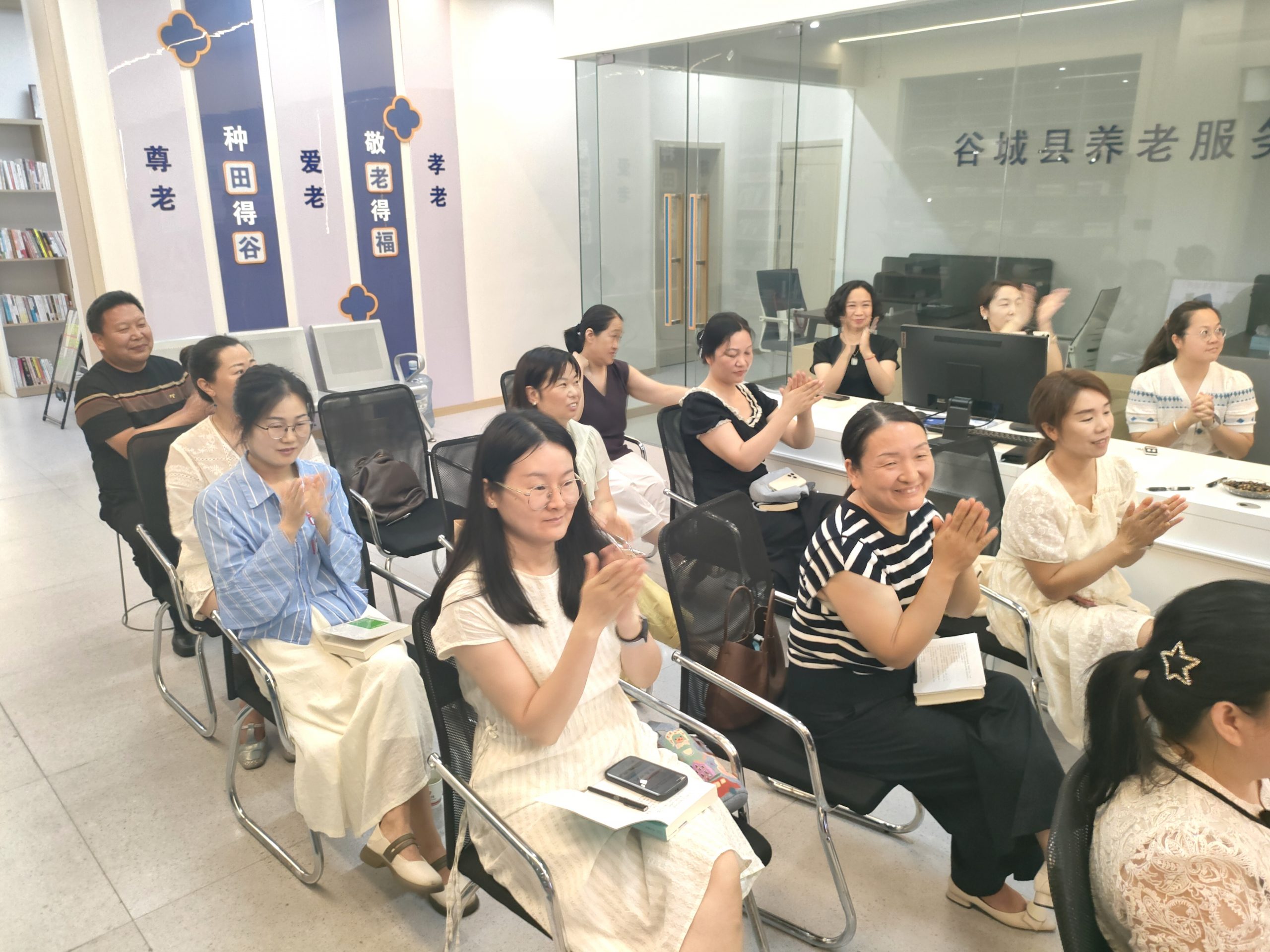 读东坡传奇  悟豁达人生！谷城启睿书屋举办六月《苏东坡传》读书会