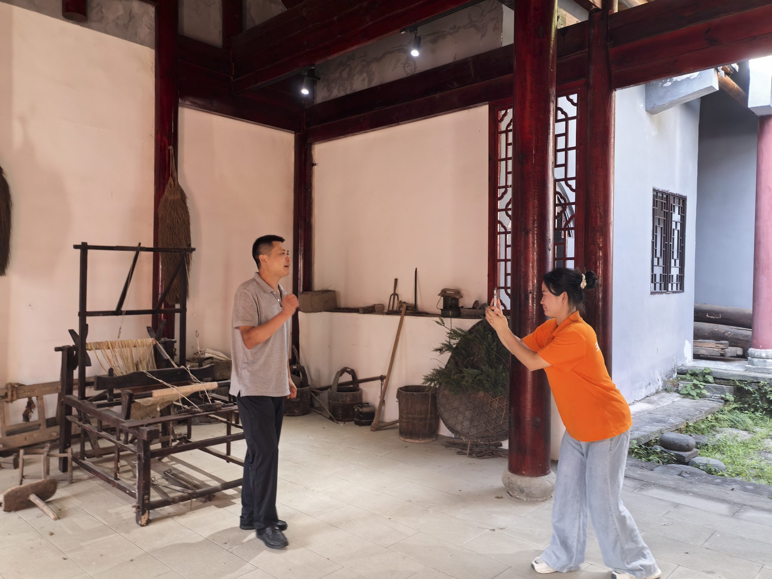 玉皇剑旅游公司考察杨家老湾村农博馆  共谋研学基地提档升级