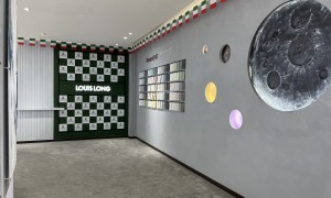 路易诗兰LOUIS LONG有没有工厂，规模实力怎么样